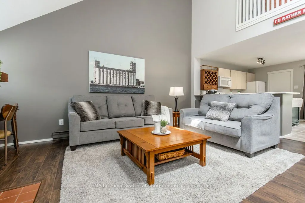 214 Escarpment Crescent, #32