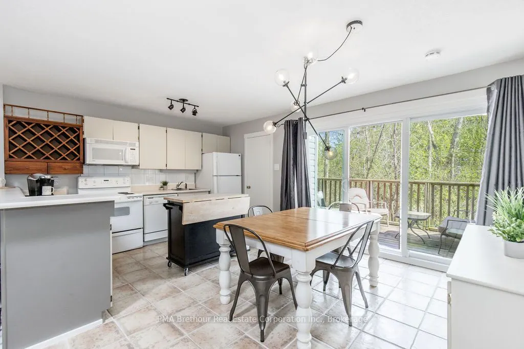 214 Escarpment Crescent, #32