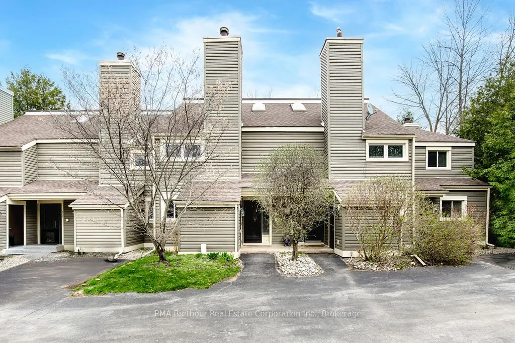 214 Escarpment Crescent, #32