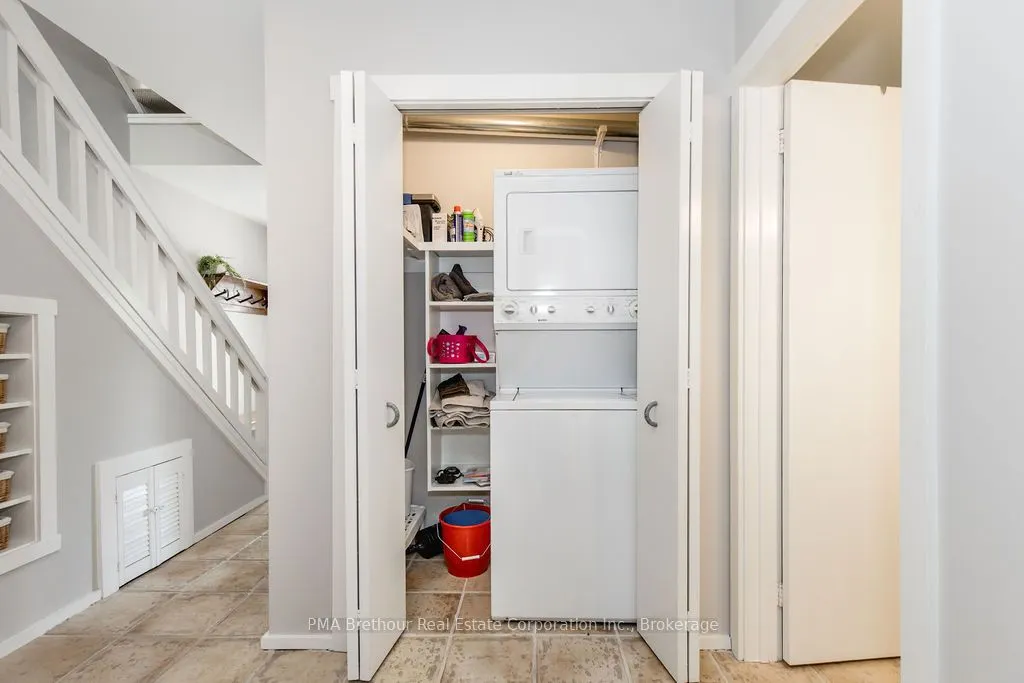 214 Escarpment Crescent, #32