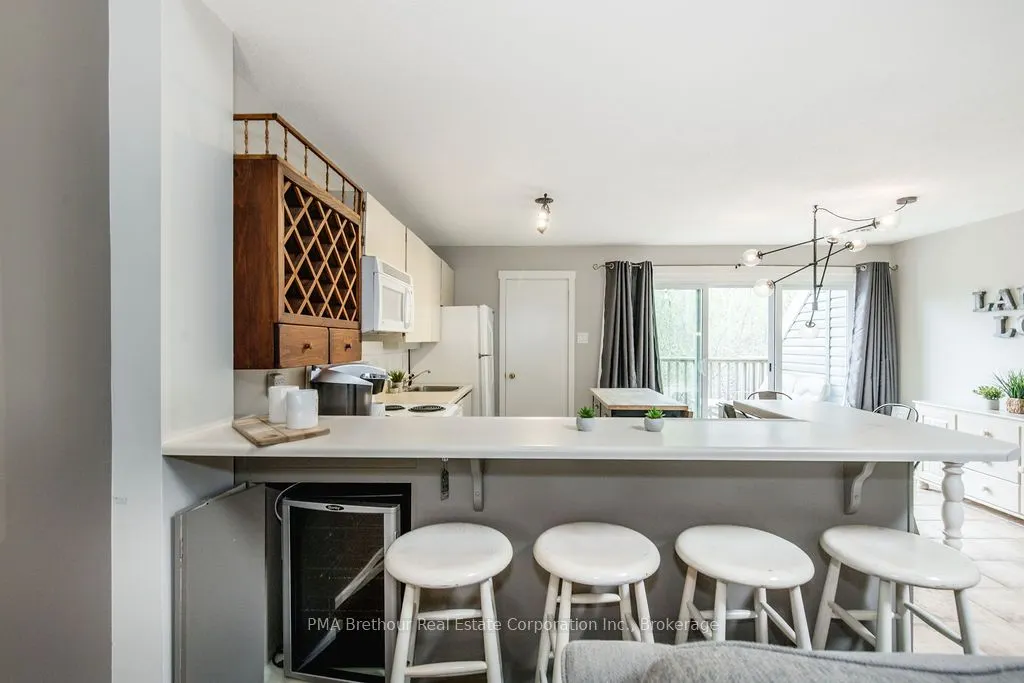 214 Escarpment Crescent, #32