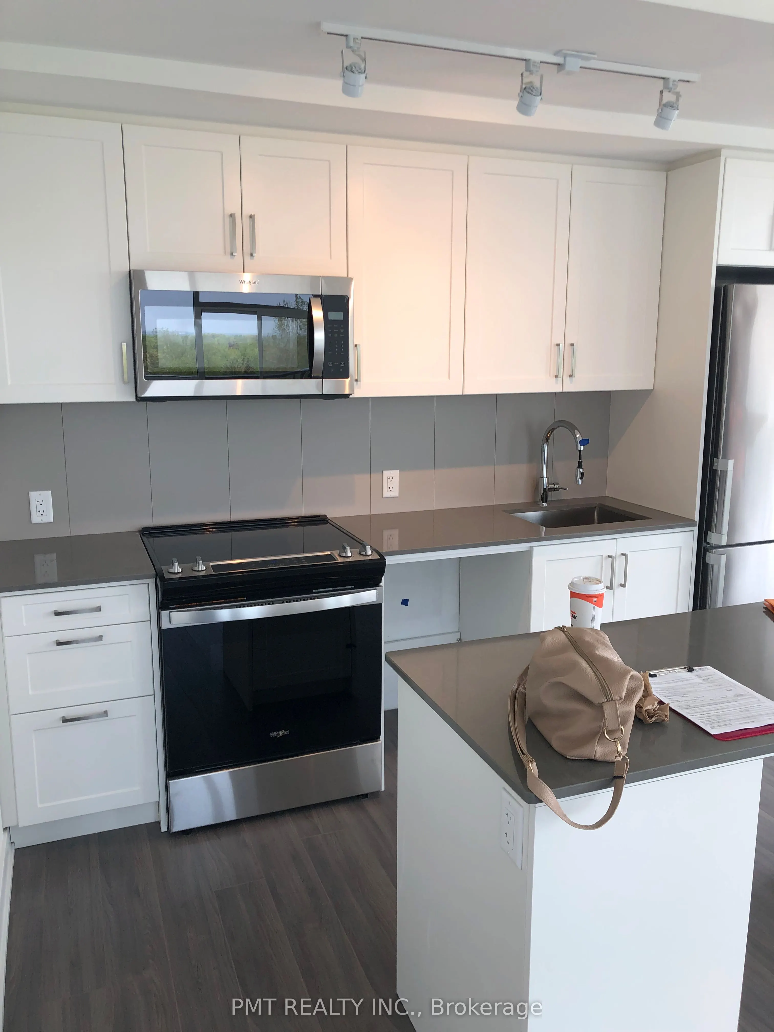 681 Yonge Street, #622