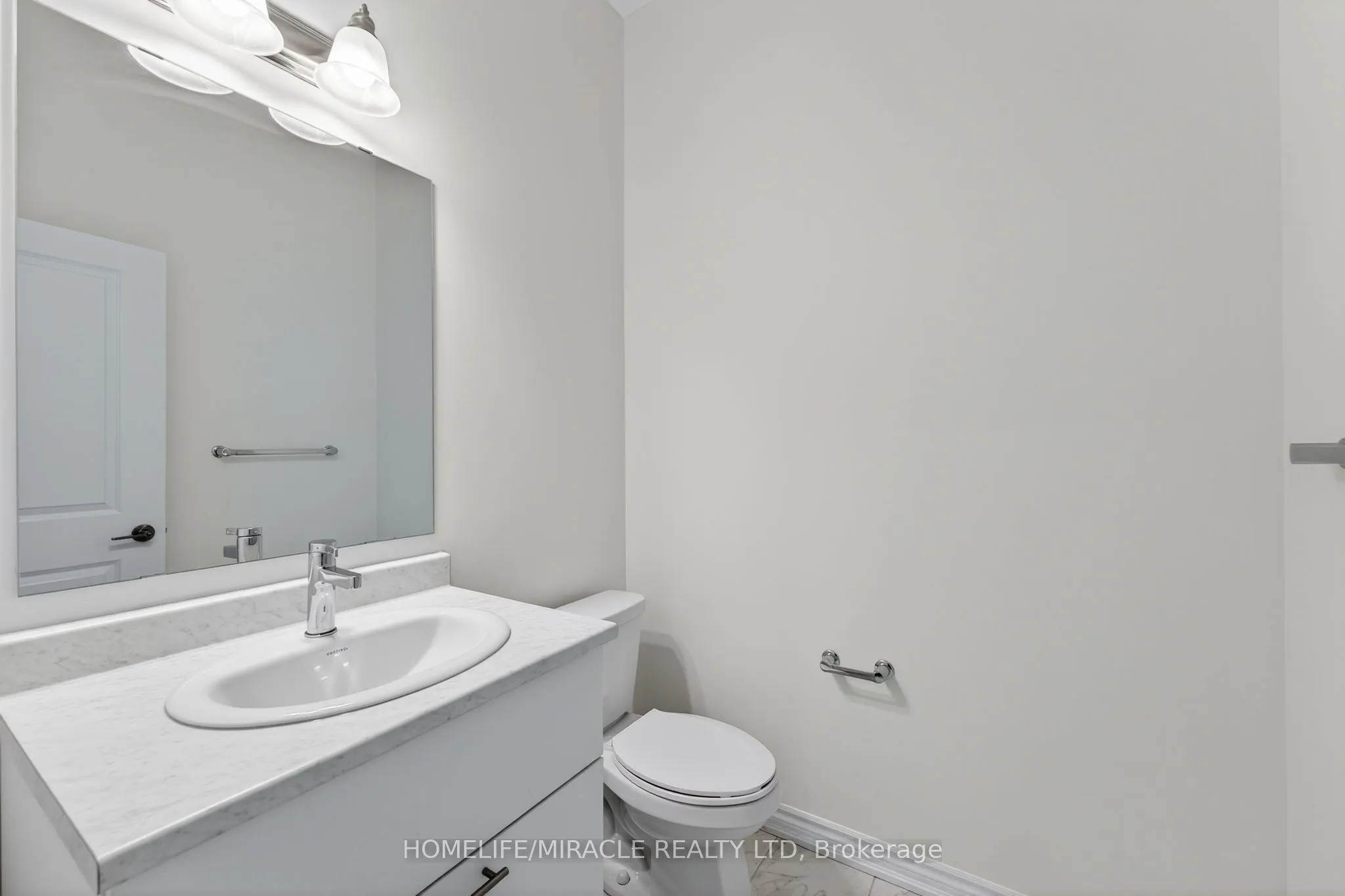 11 Phoenix Boulevard