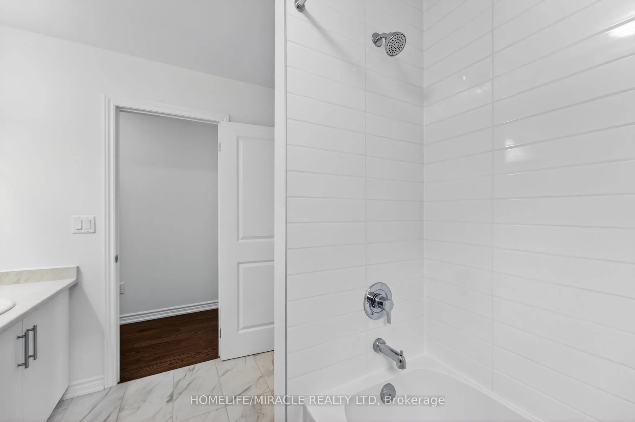 11 Phoenix Boulevard