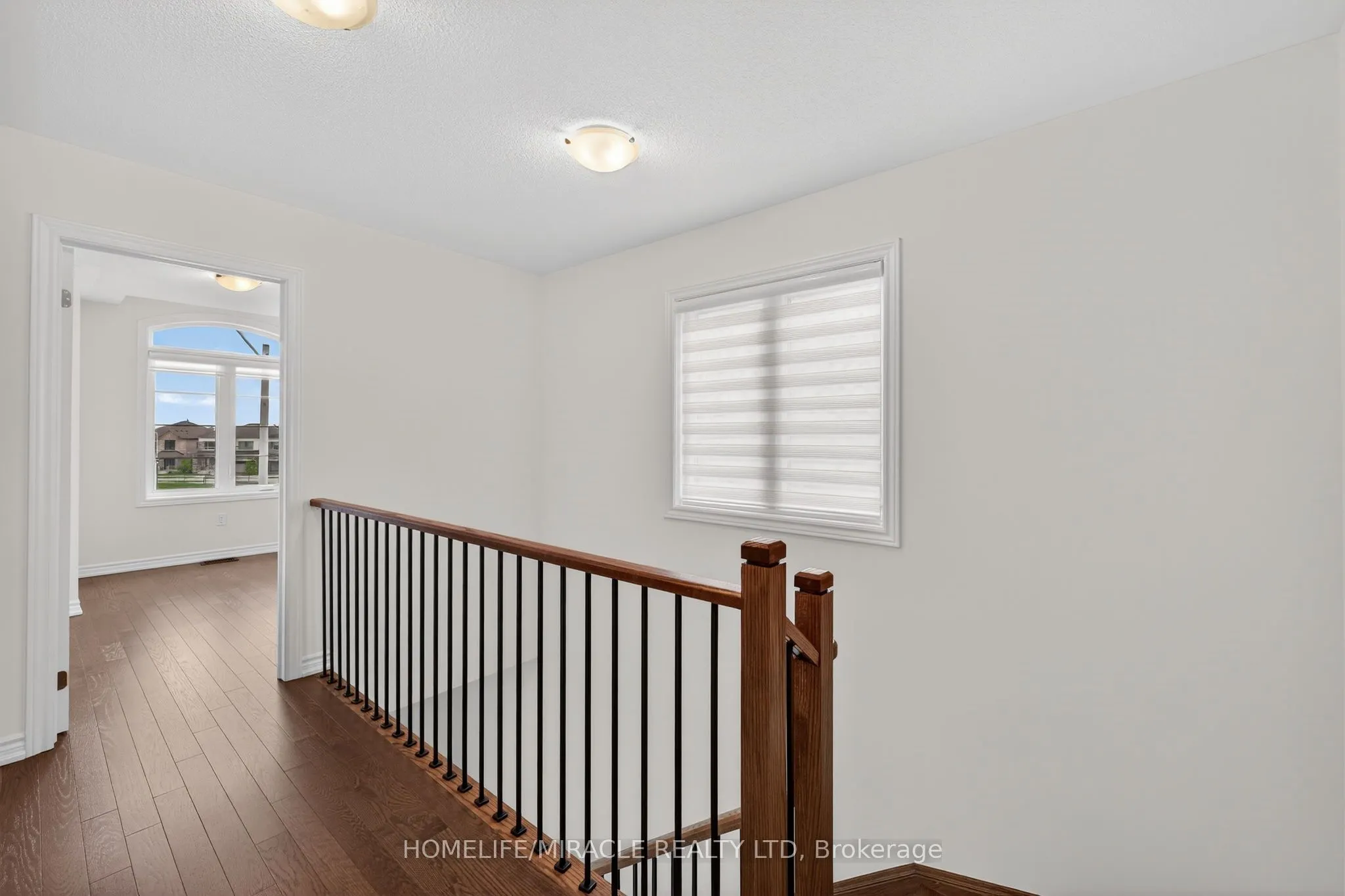 11 Phoenix Boulevard