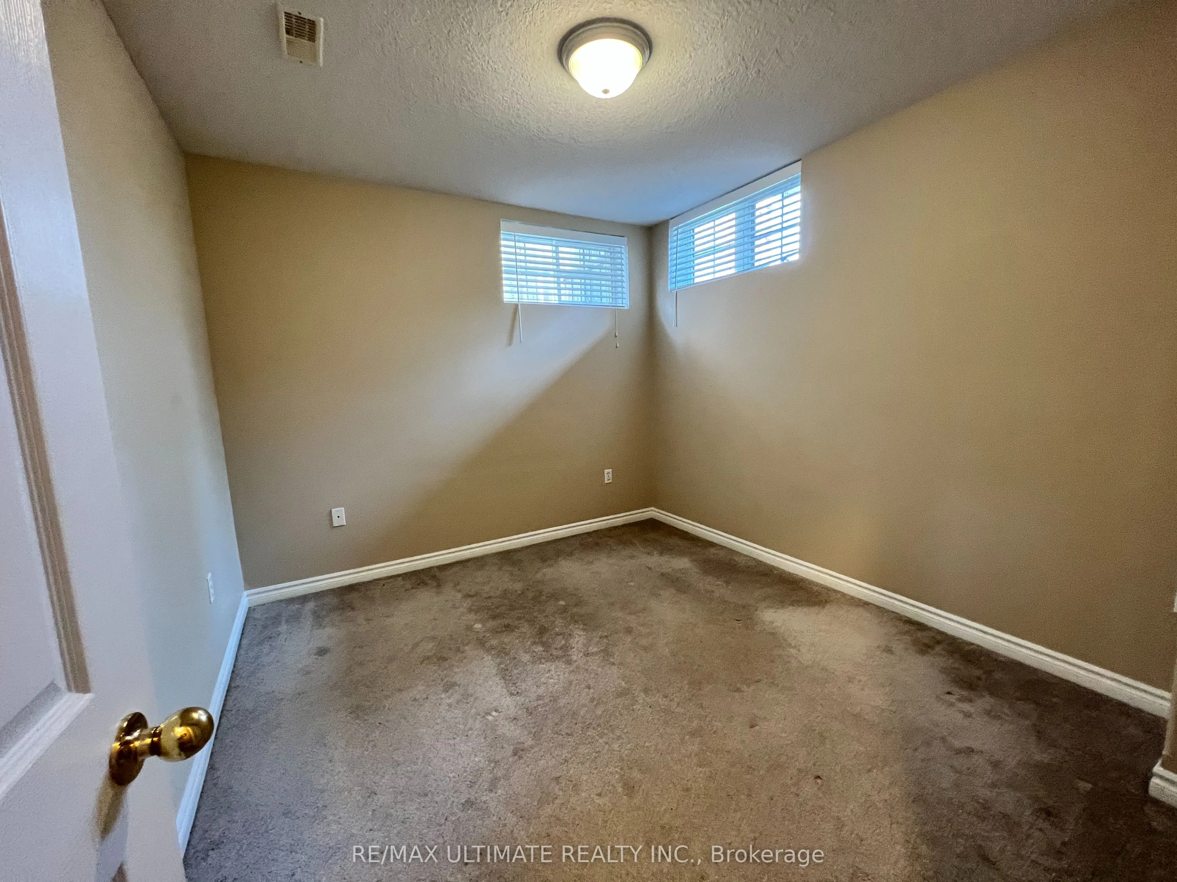 209 Dunsmore Lane, #Lower