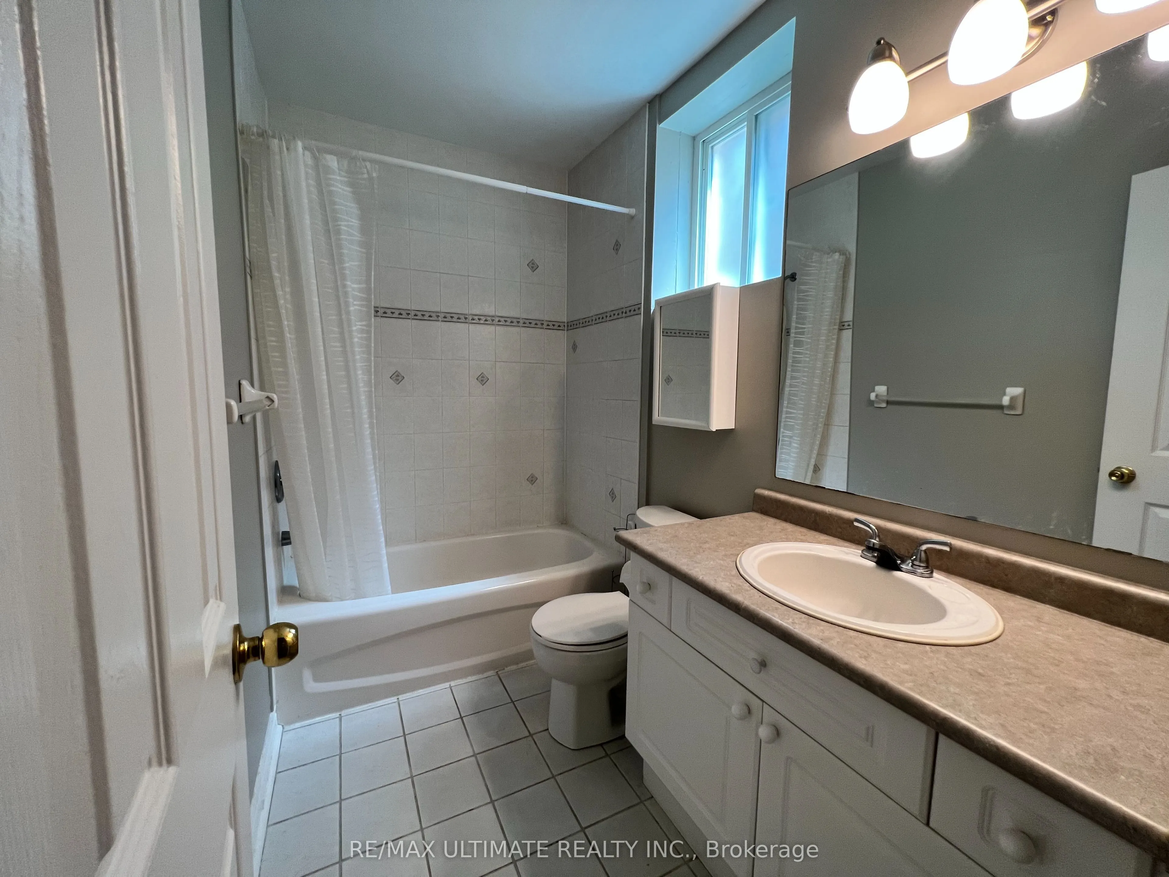 209 Dunsmore Lane, #Lower