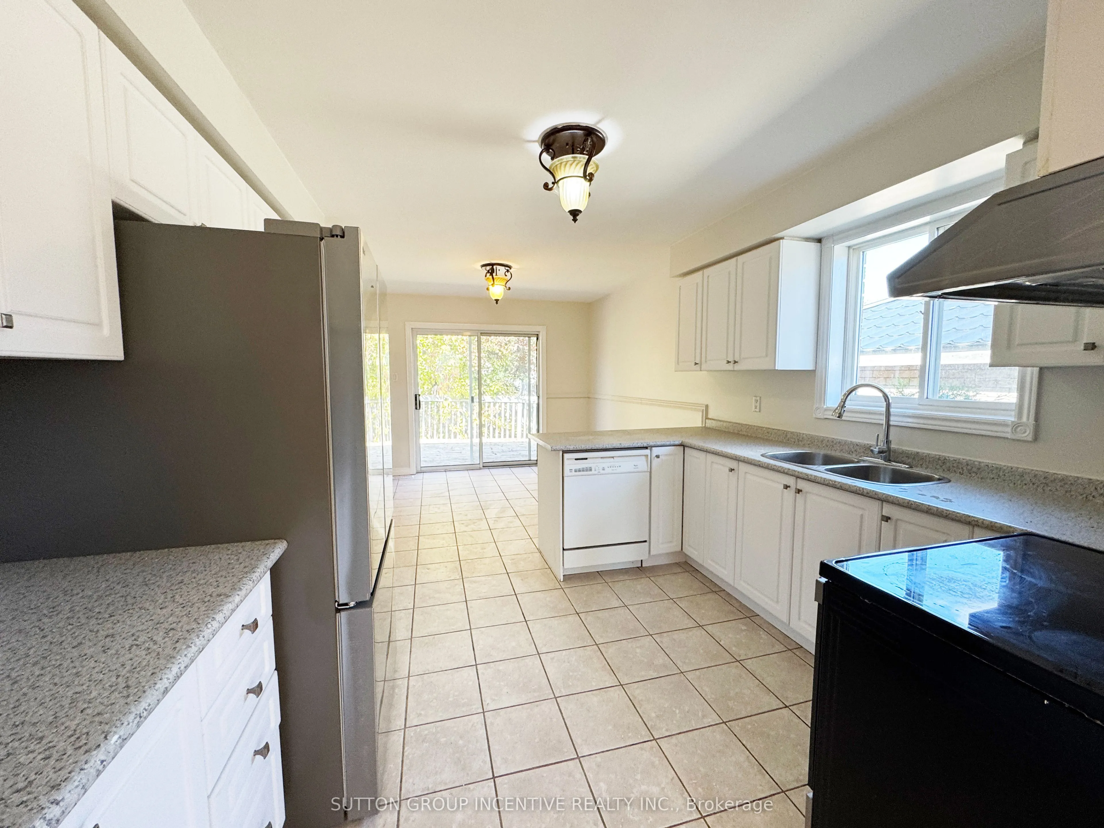 18 Forest Dale Drive