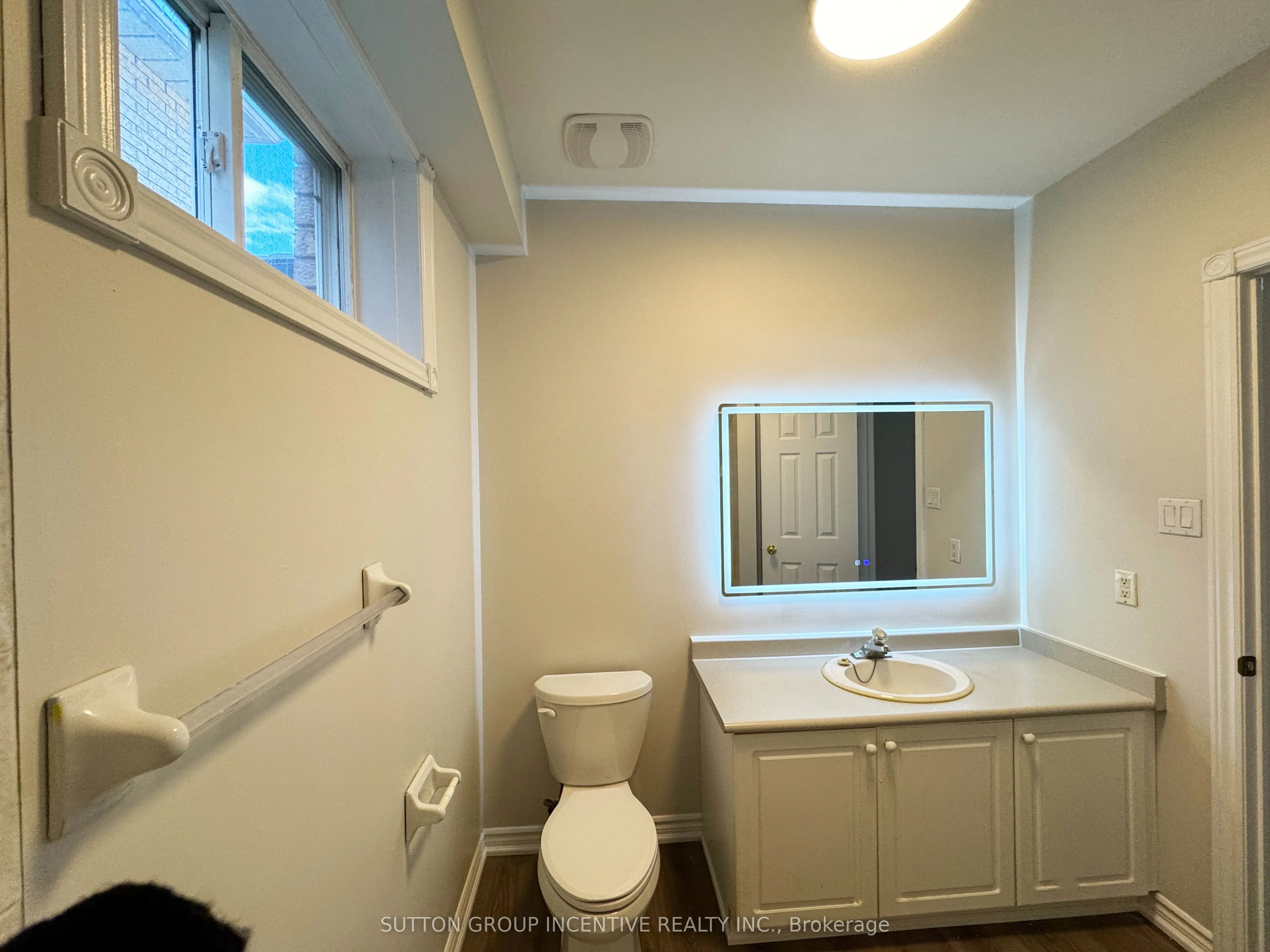 18 Forest Dale Drive