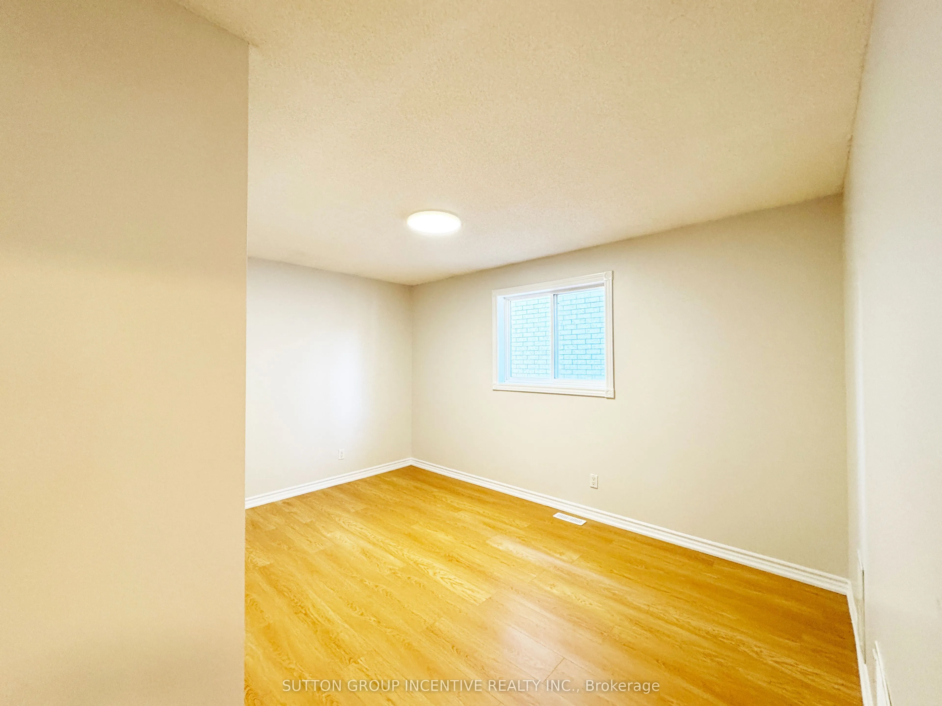 18 Forest Dale Drive