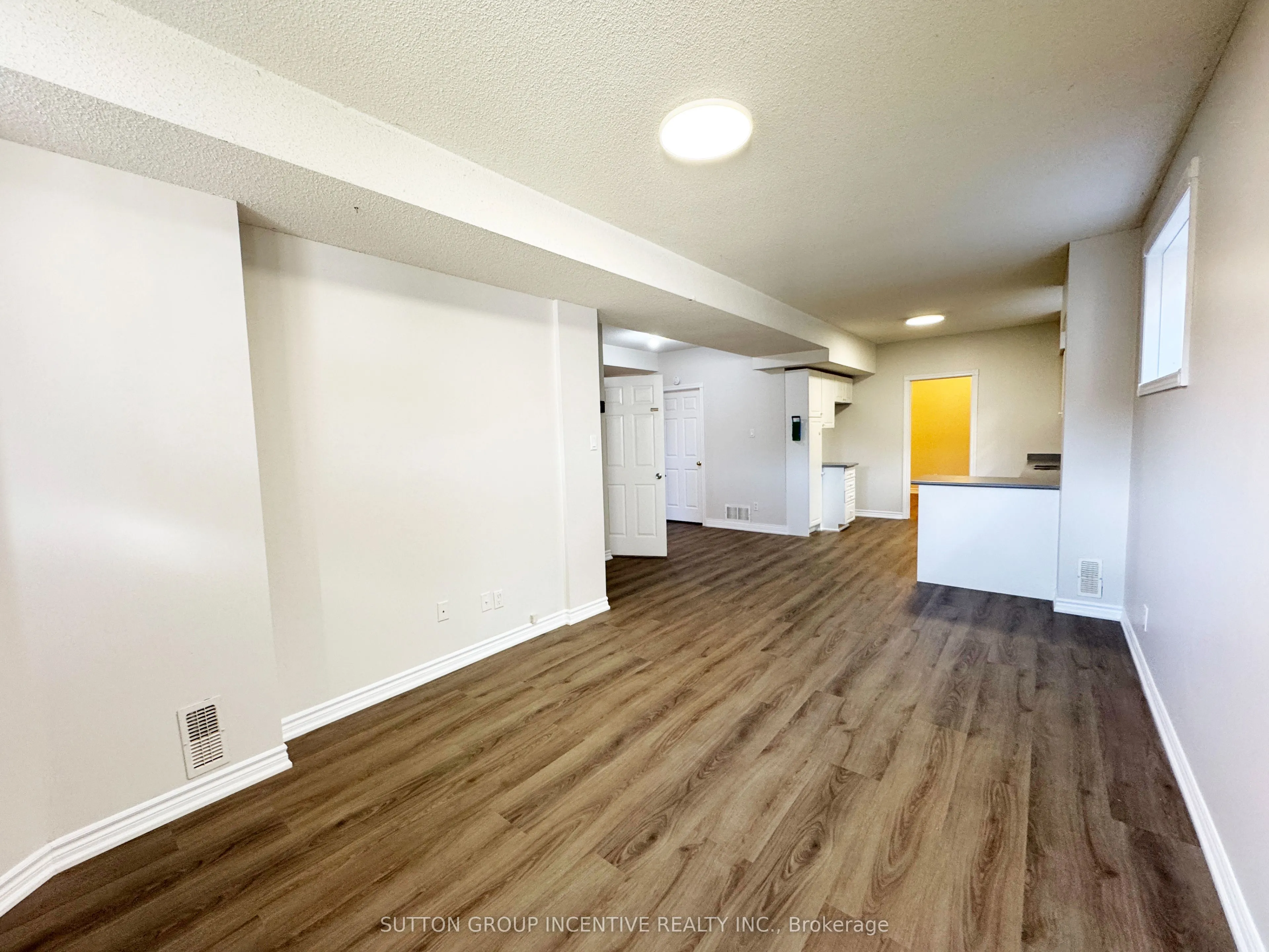 18 Forest Dale Drive