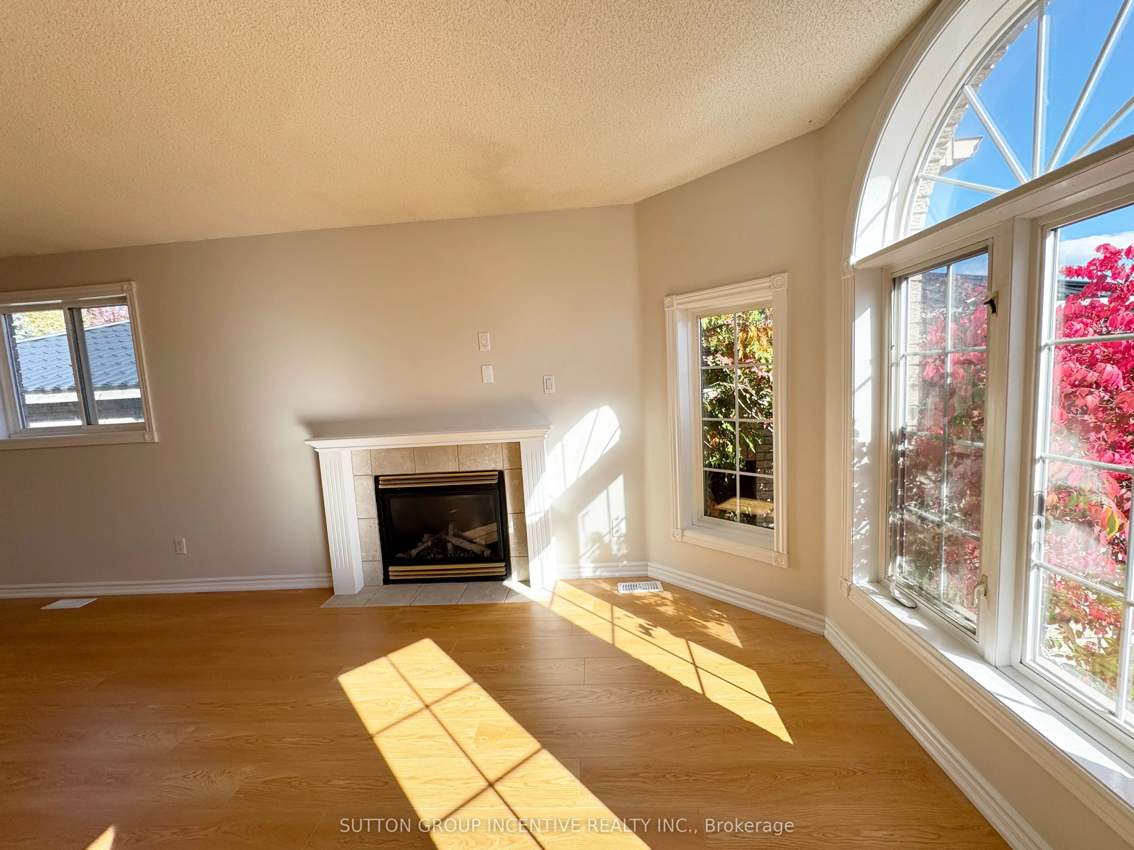 18 Forest Dale Drive