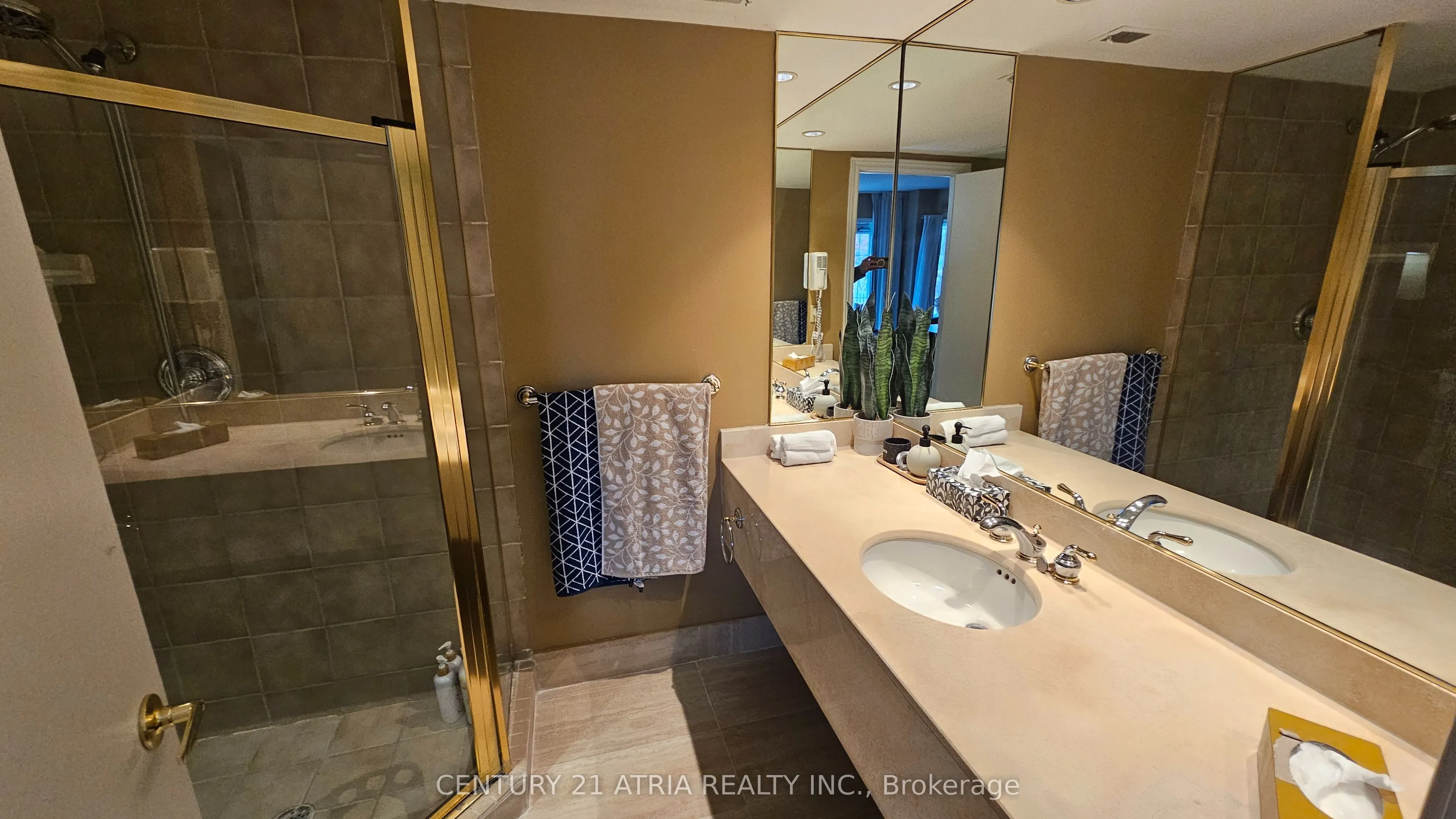 90 Highlands Drive, #2074/75