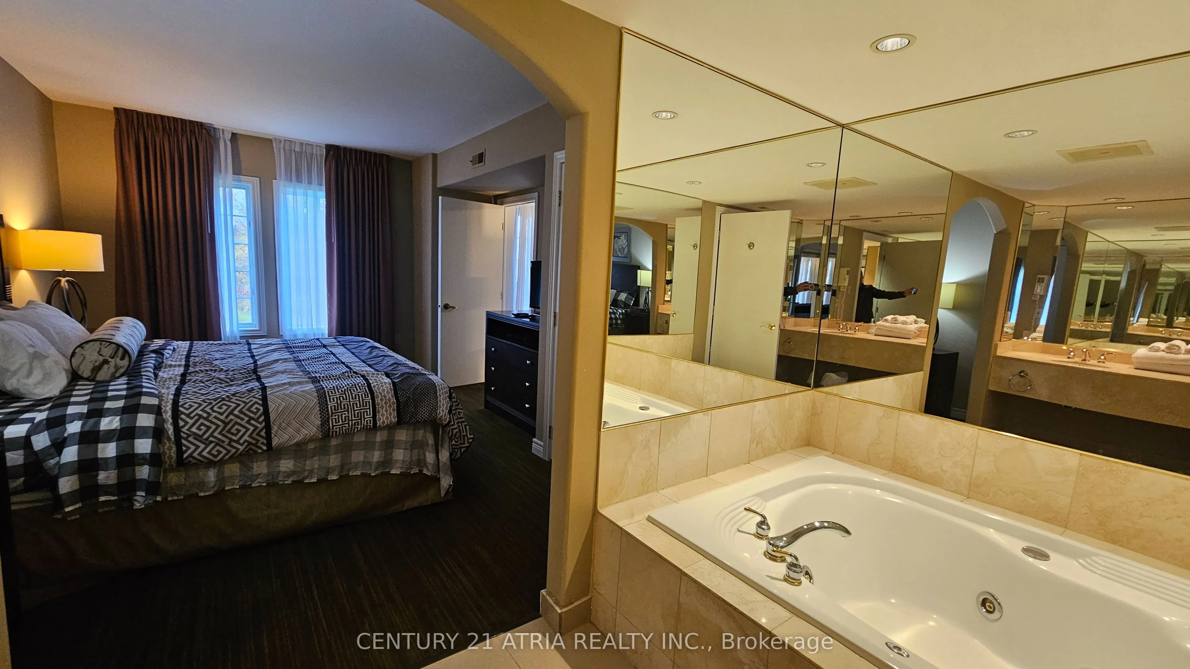 90 Highlands Drive, #2074/75