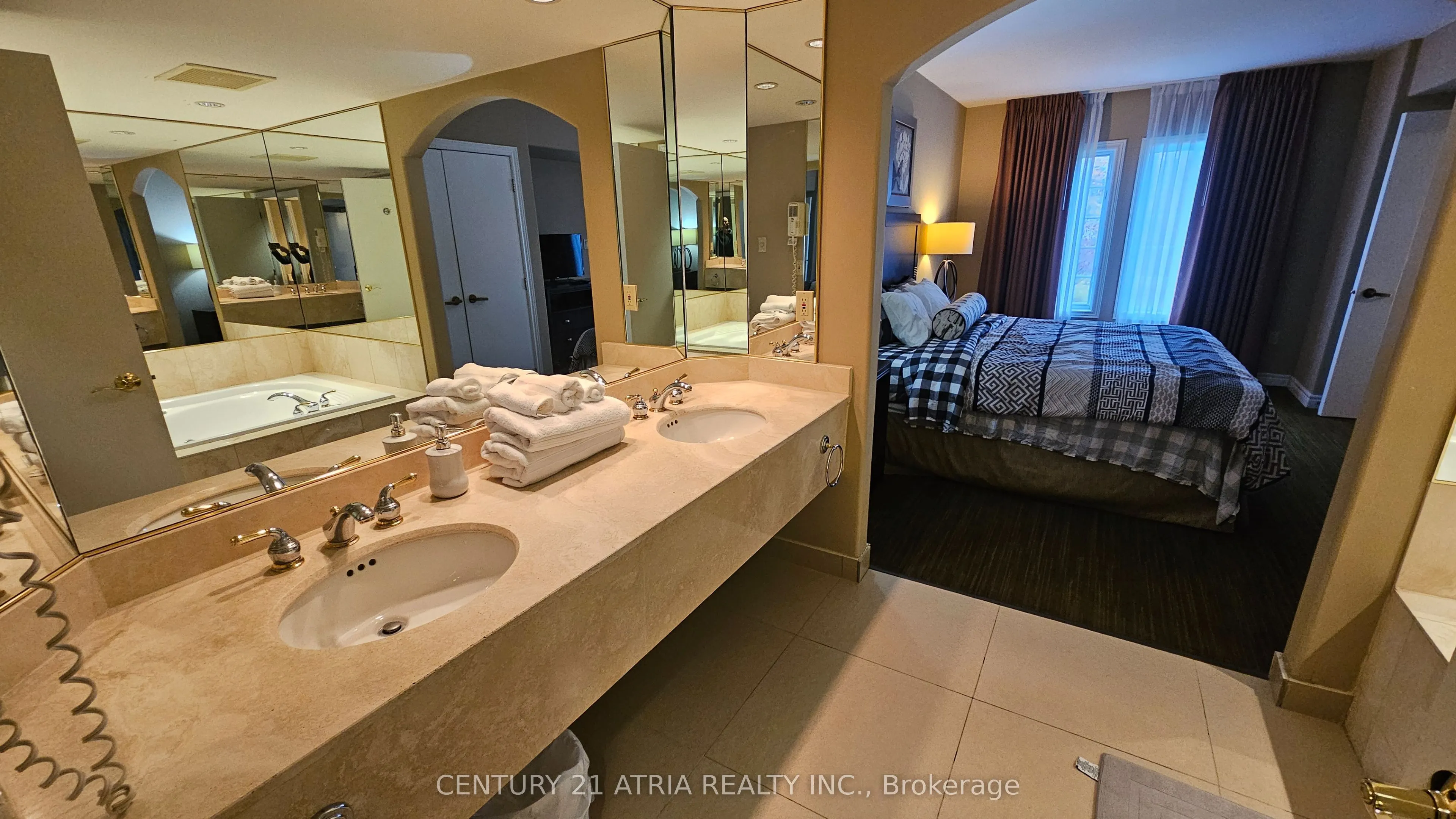 90 Highlands Drive, #2074/75