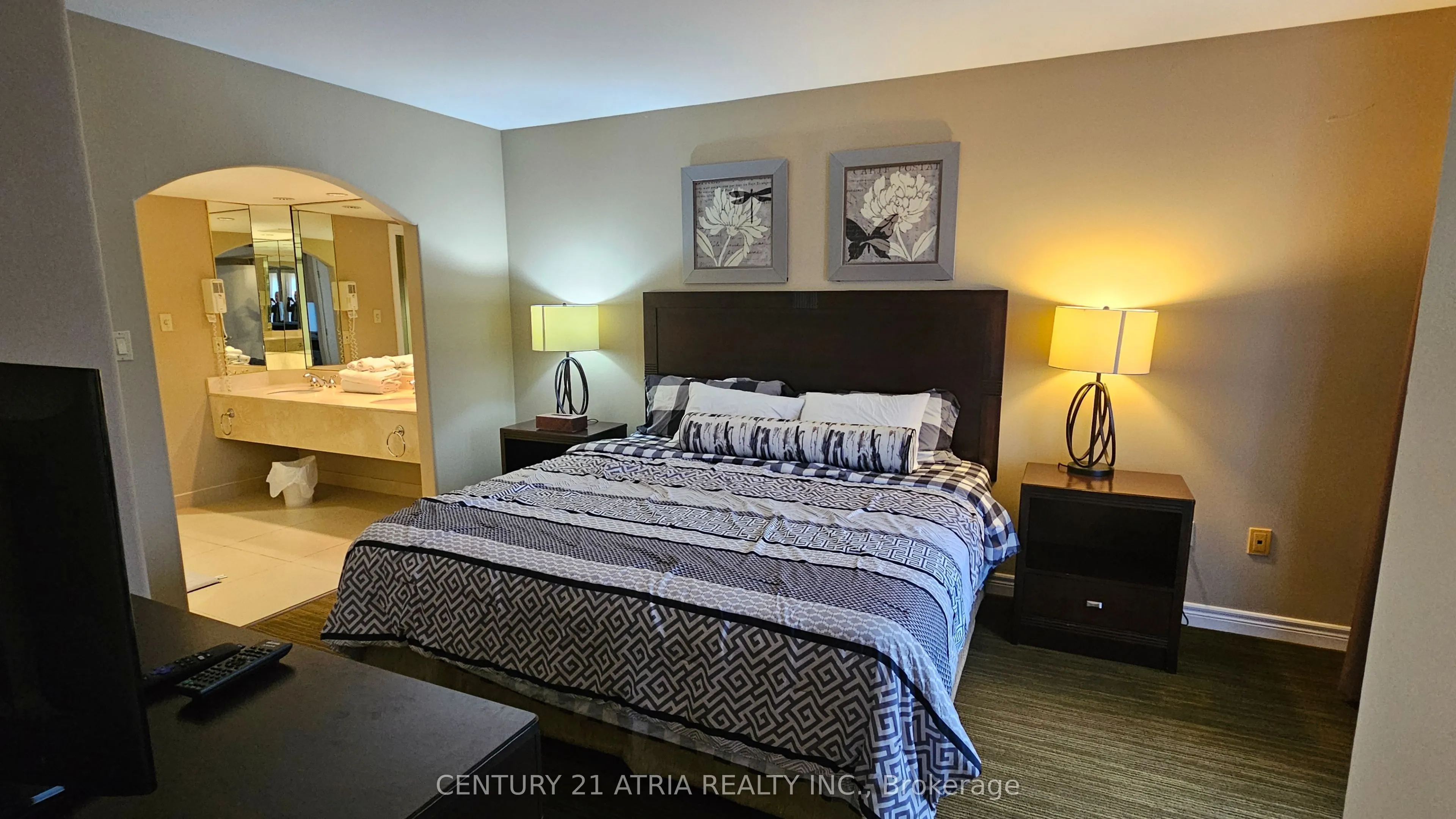 90 Highlands Drive, #2074/75