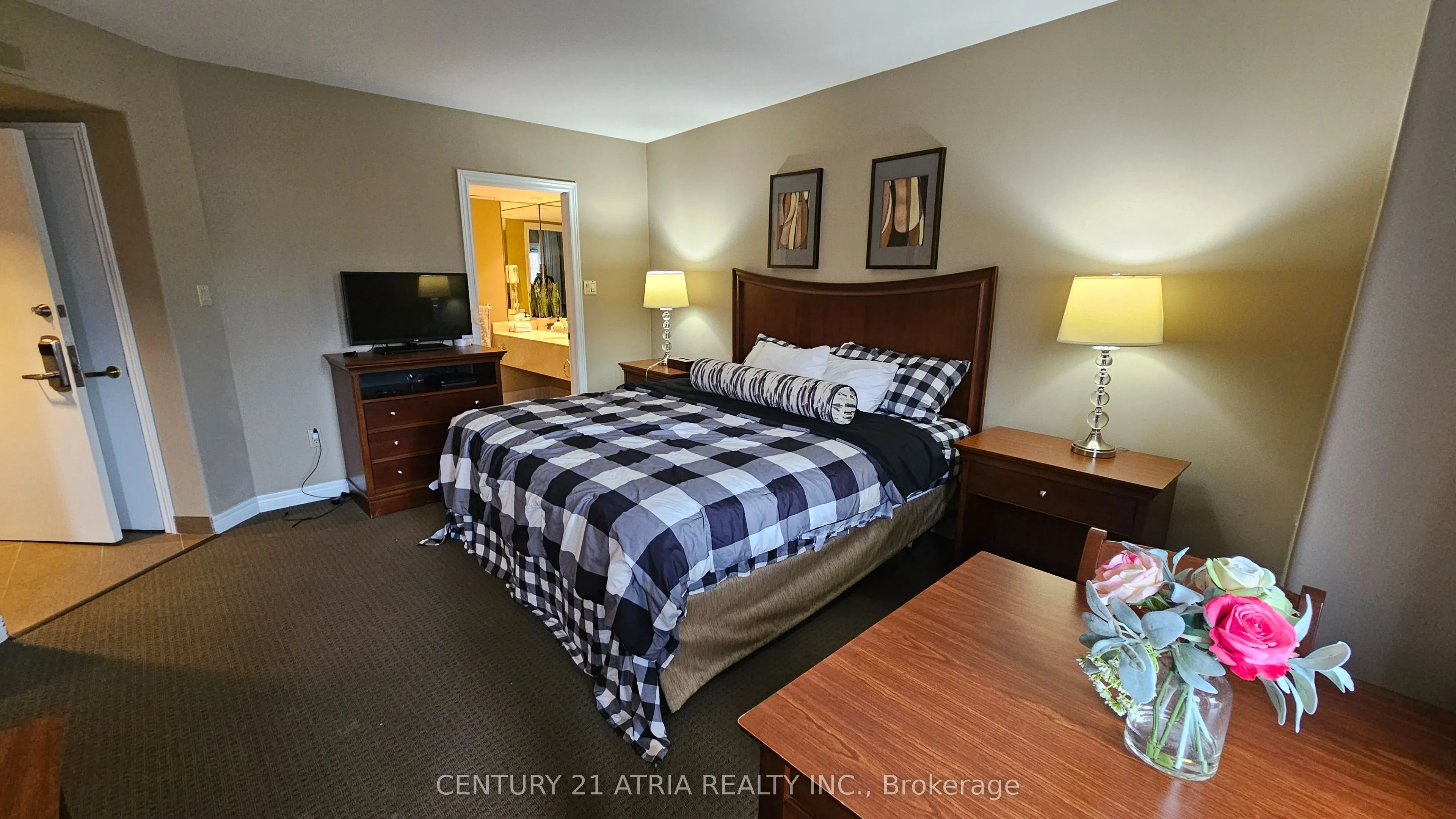 90 Highlands Drive, #2074/75