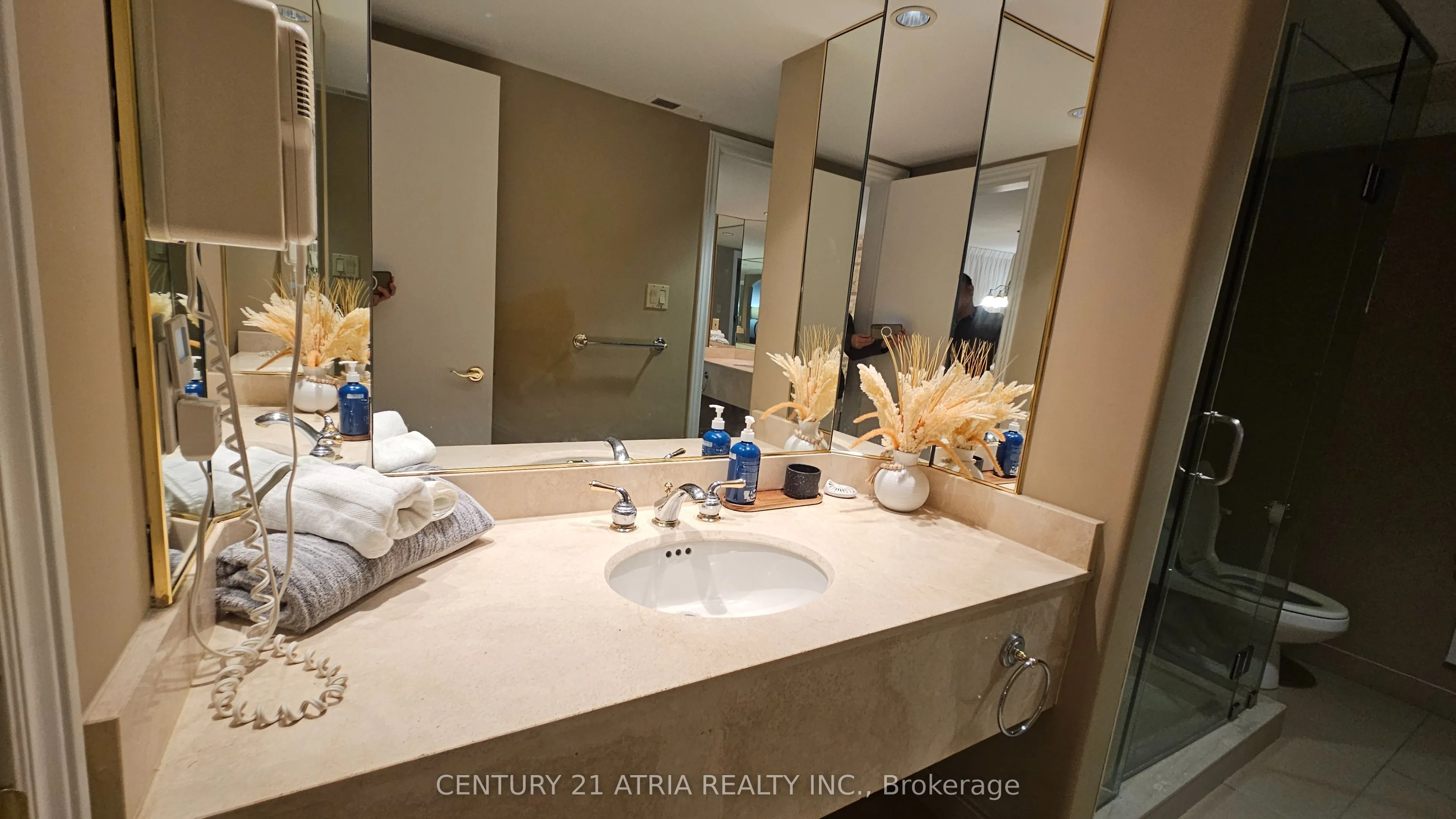 90 Highlands Drive, #2074/75