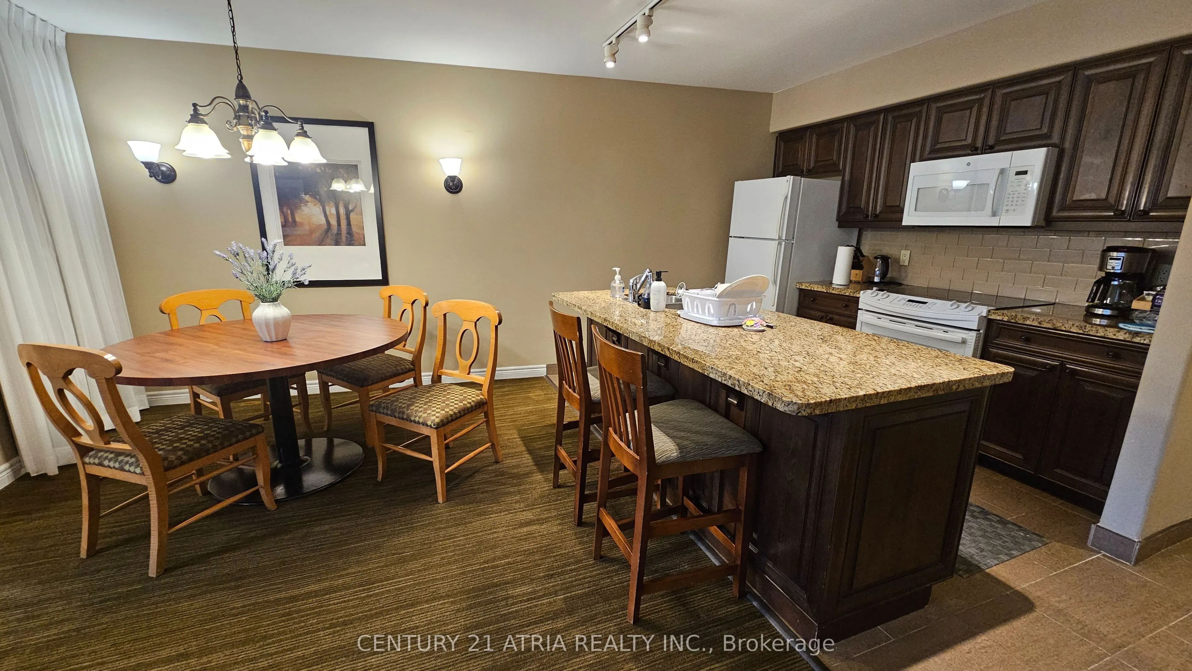 90 Highlands Drive, #2074/75