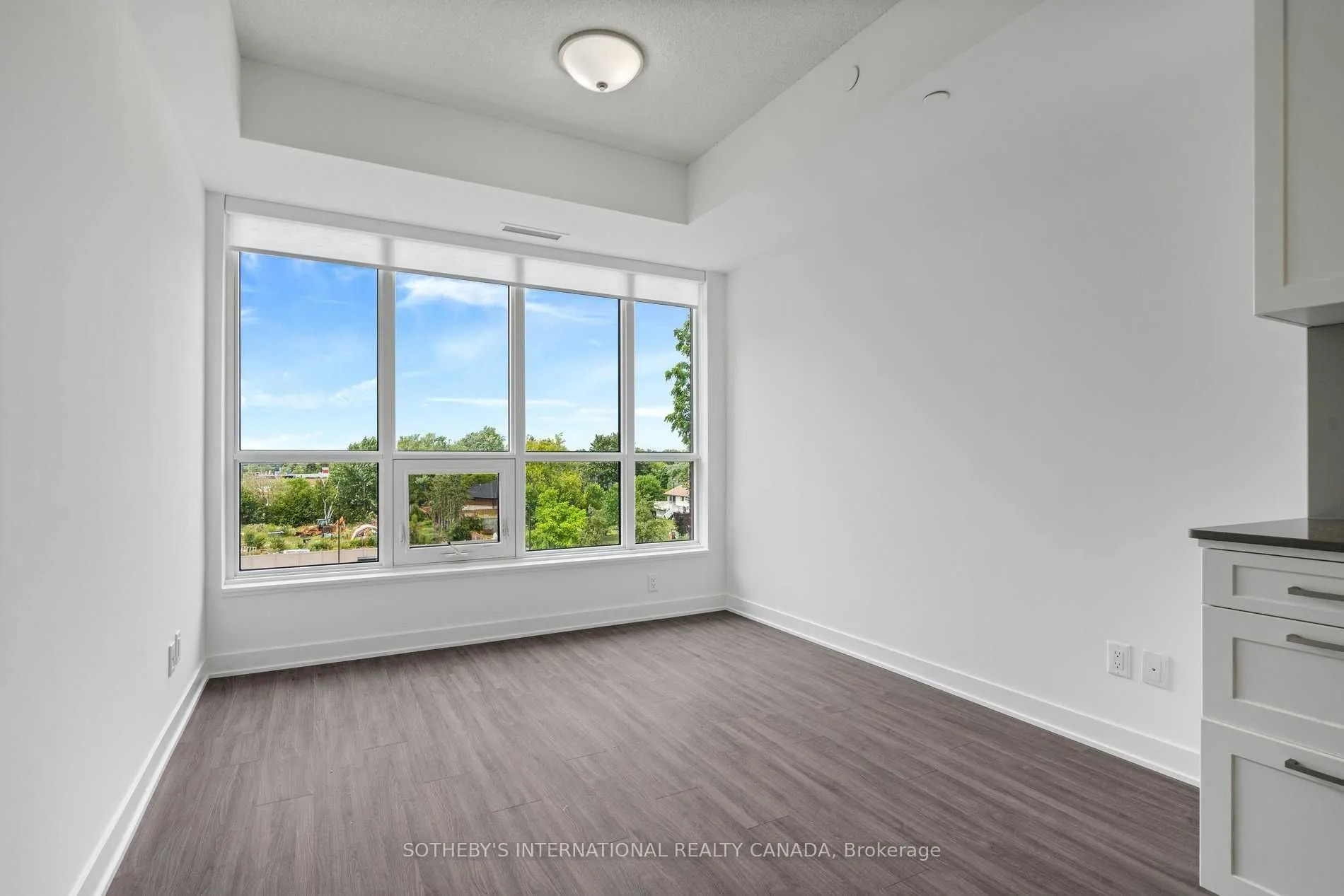 681 Yonge Street, #303