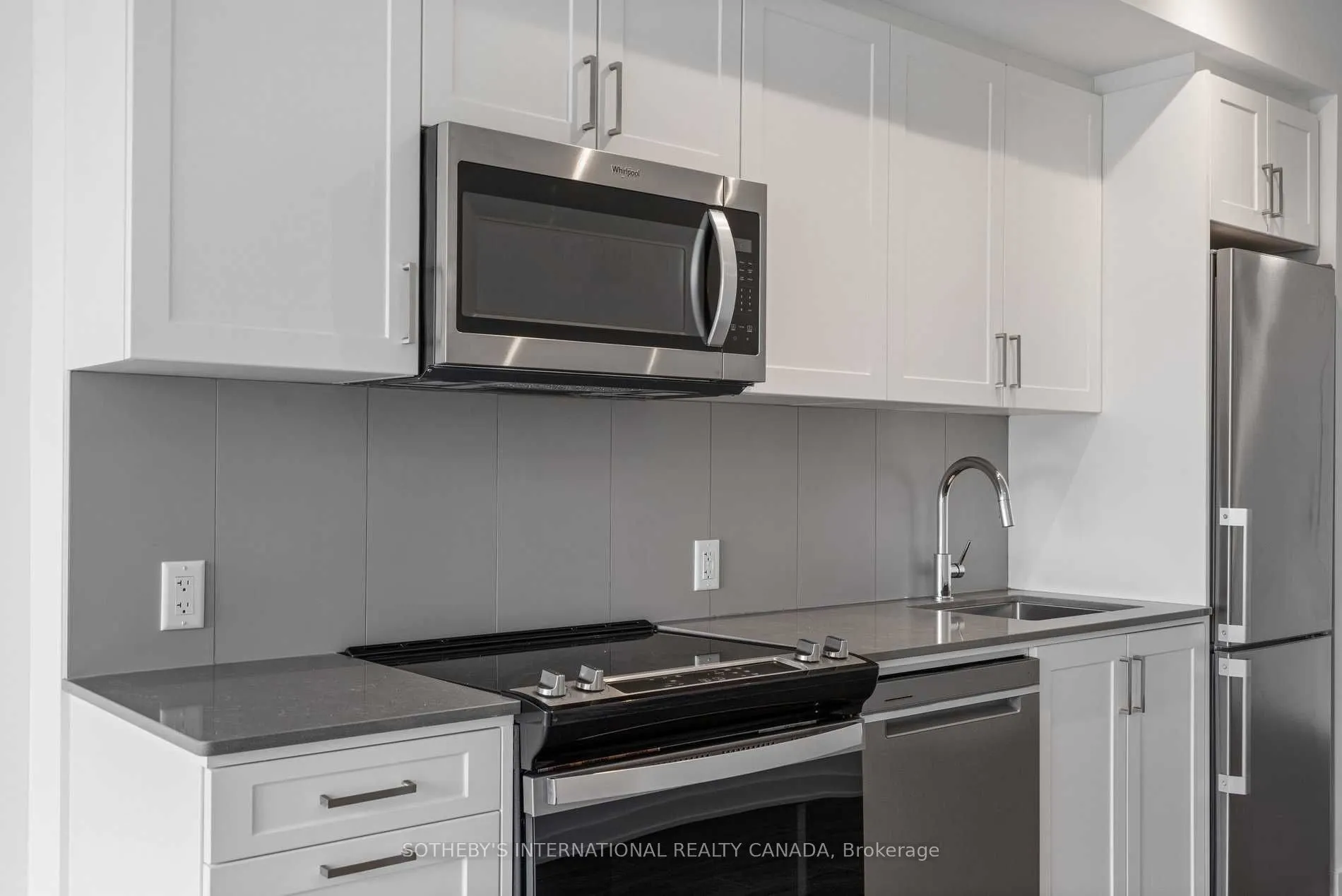 681 Yonge Street, #303