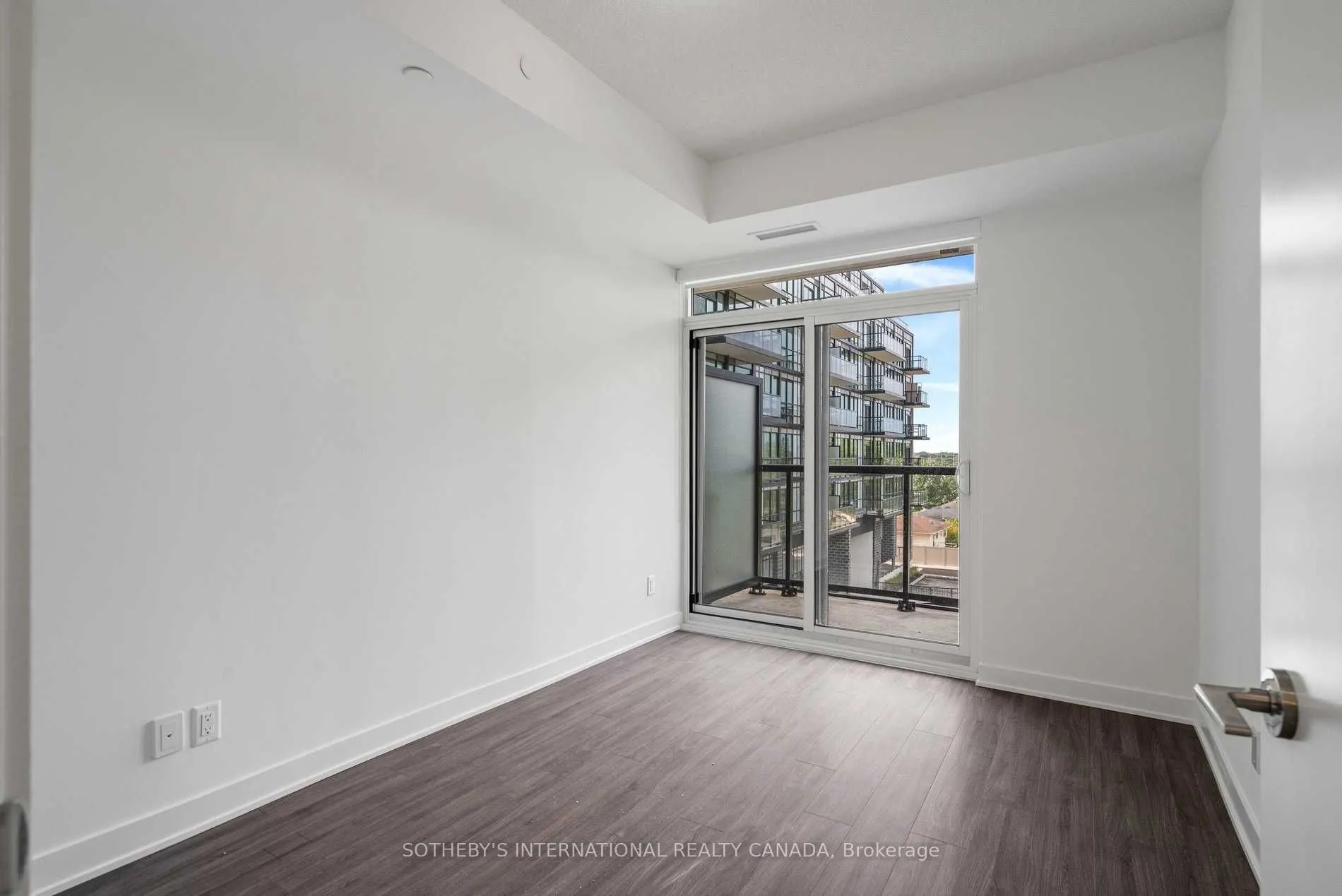 681 Yonge Street, #303