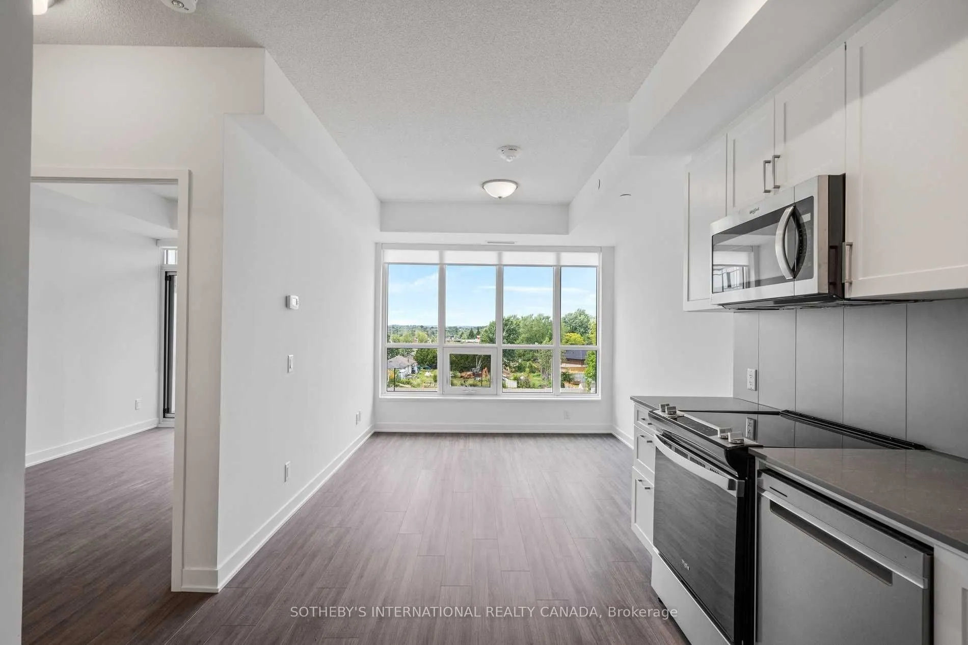 681 Yonge Street, #303