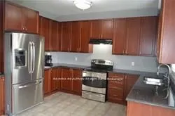 100 Sun King Crescent