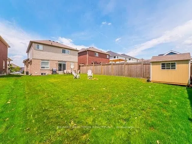 100 Sun King Crescent