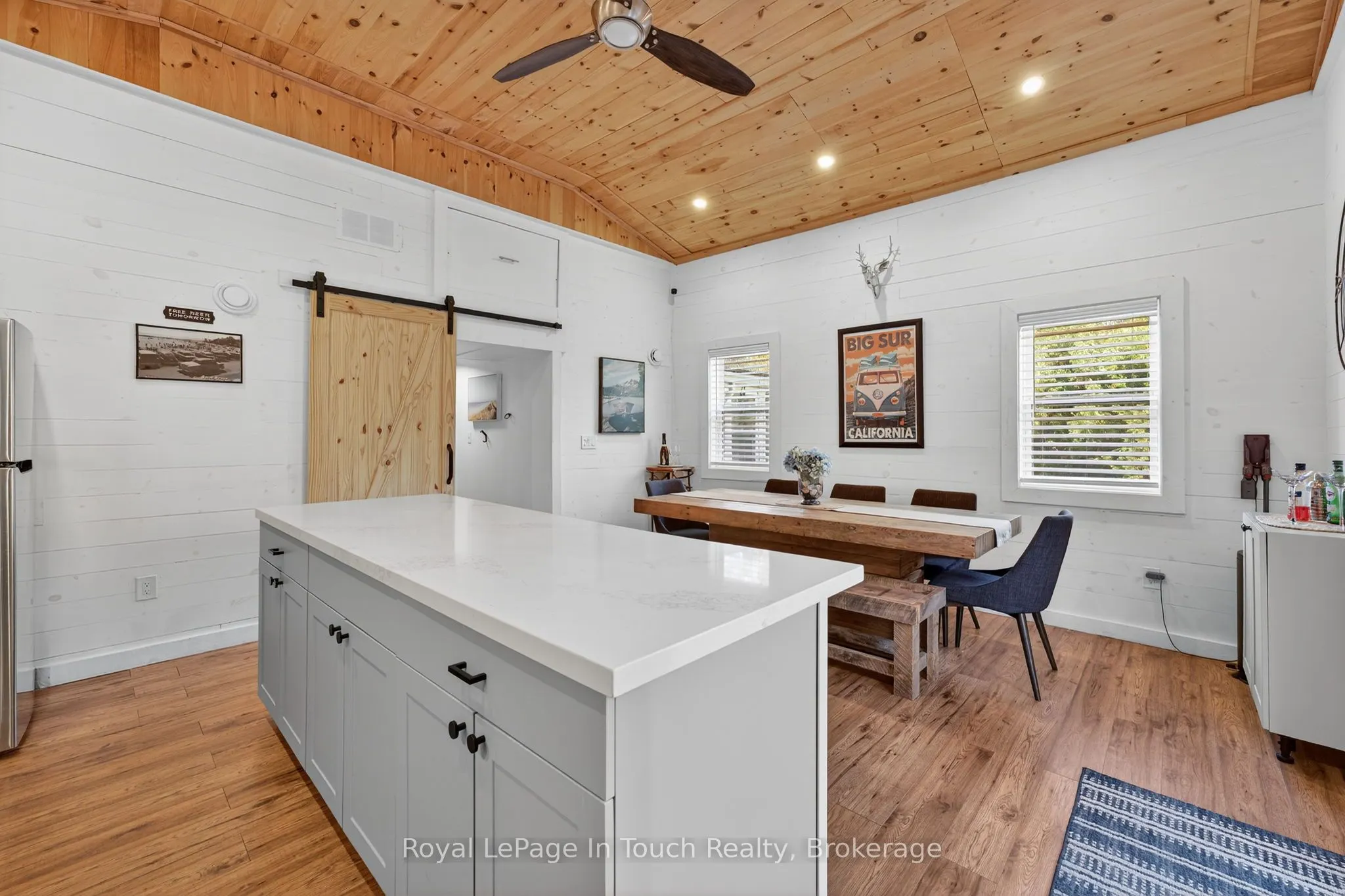 302 Concession 11 Road W