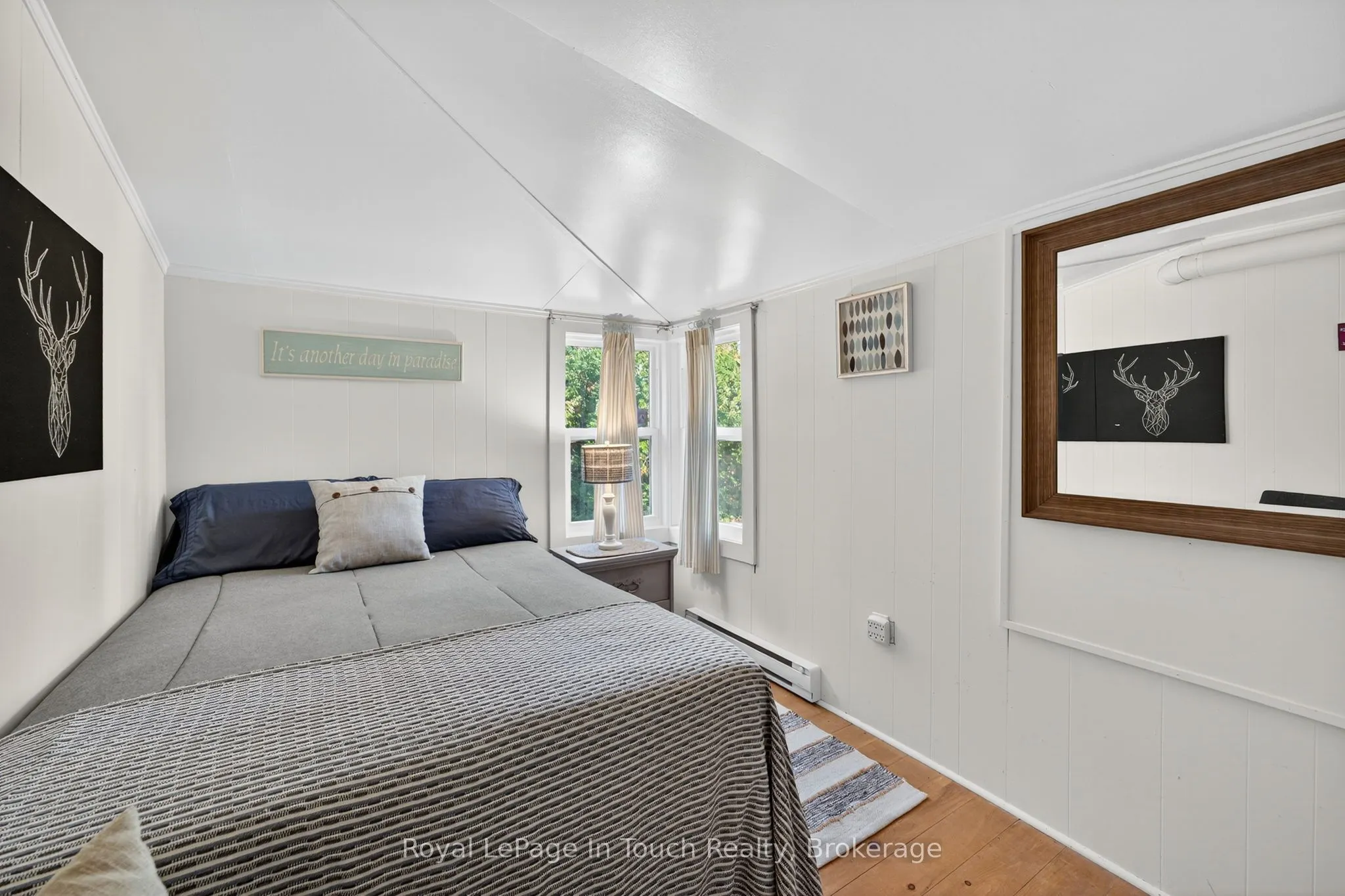 302 Concession 11 Road W