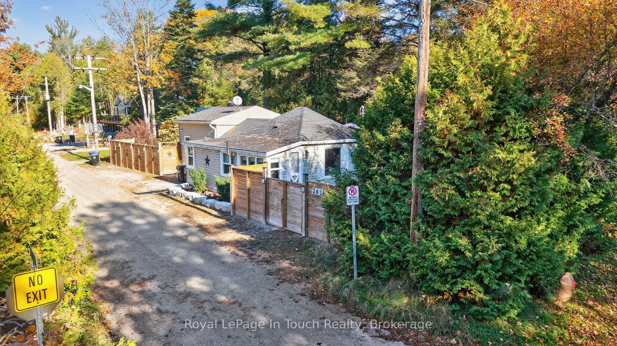 302 Concession 11 Road W