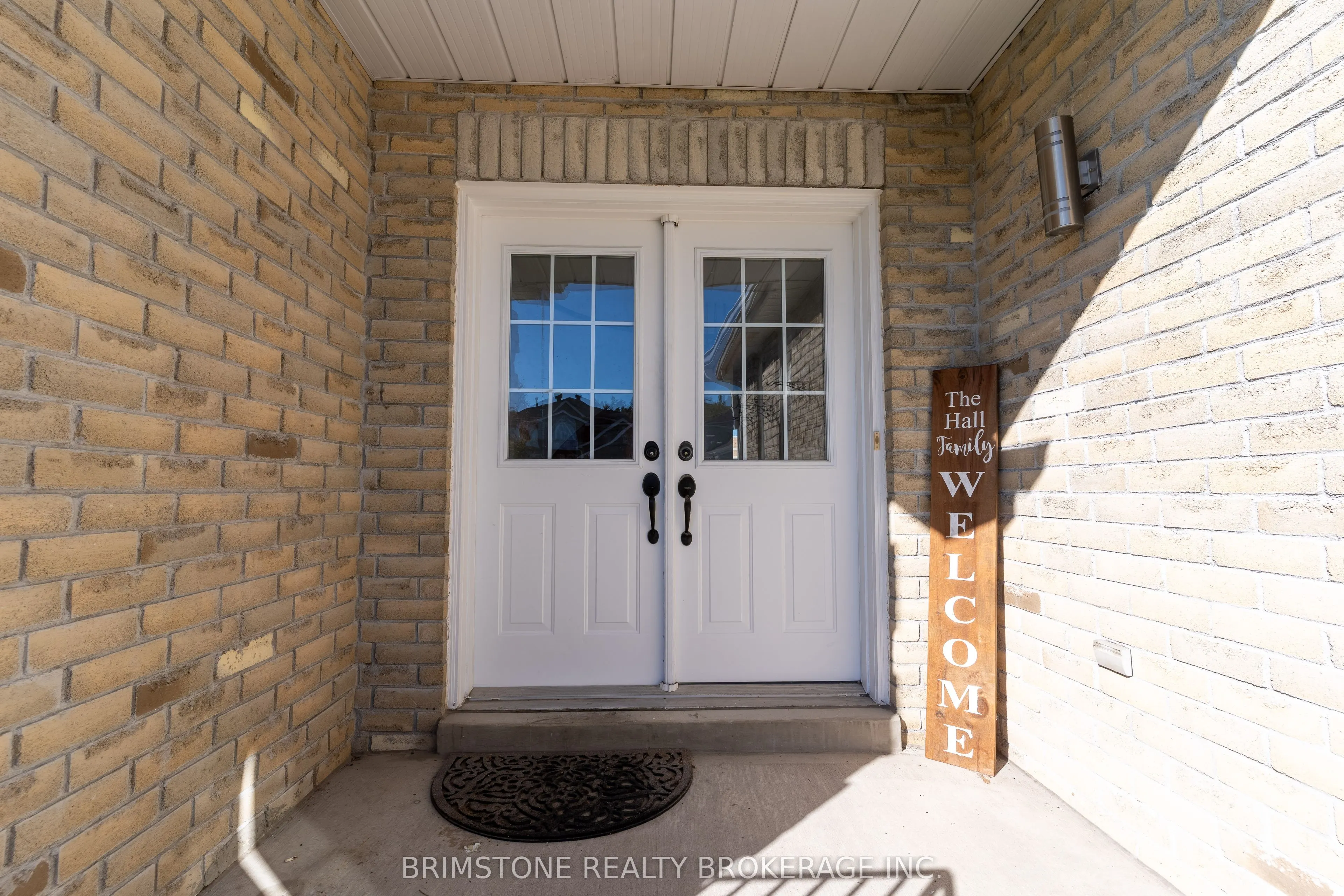 6 Silvercreek Crescent