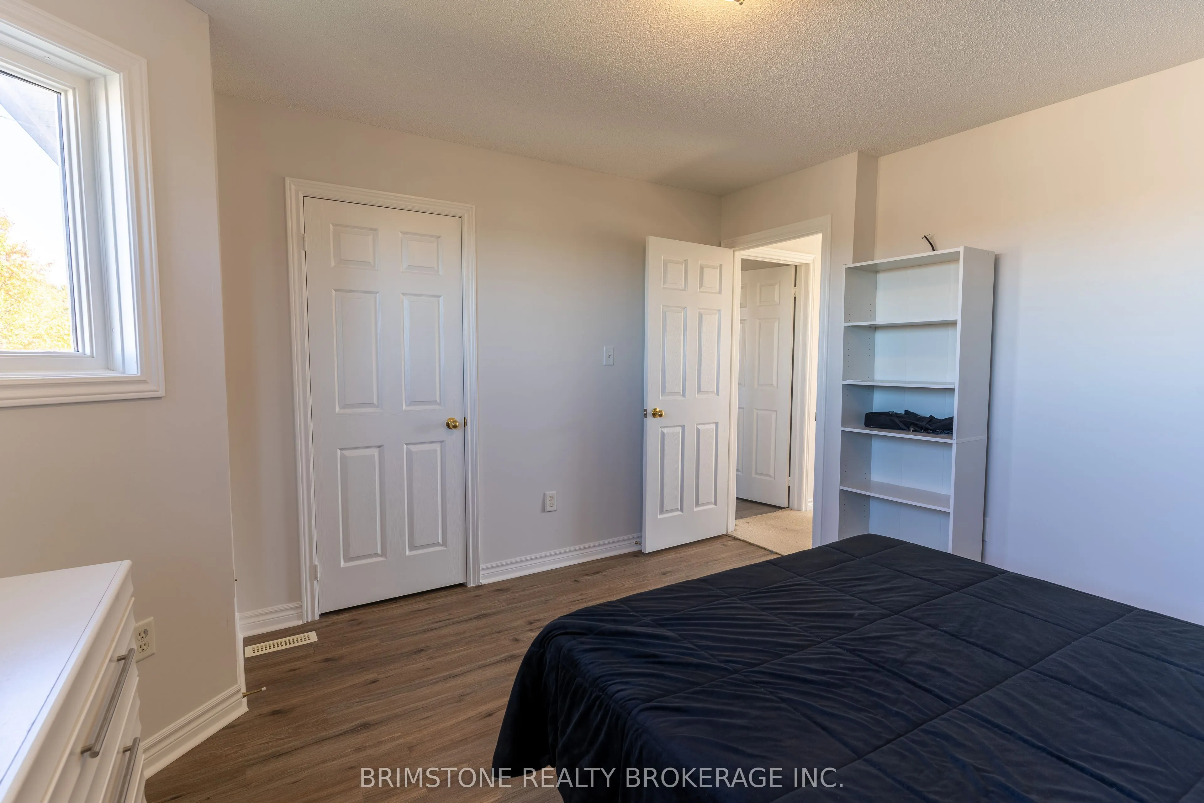 6 Silvercreek Crescent