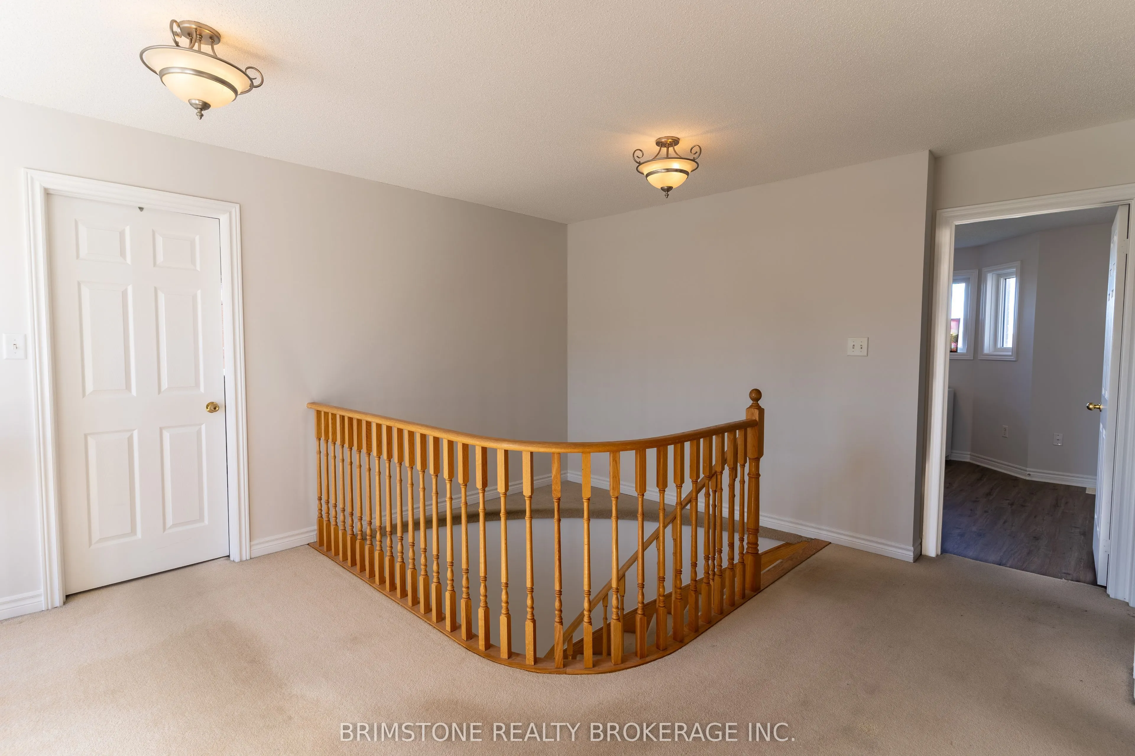 6 Silvercreek Crescent