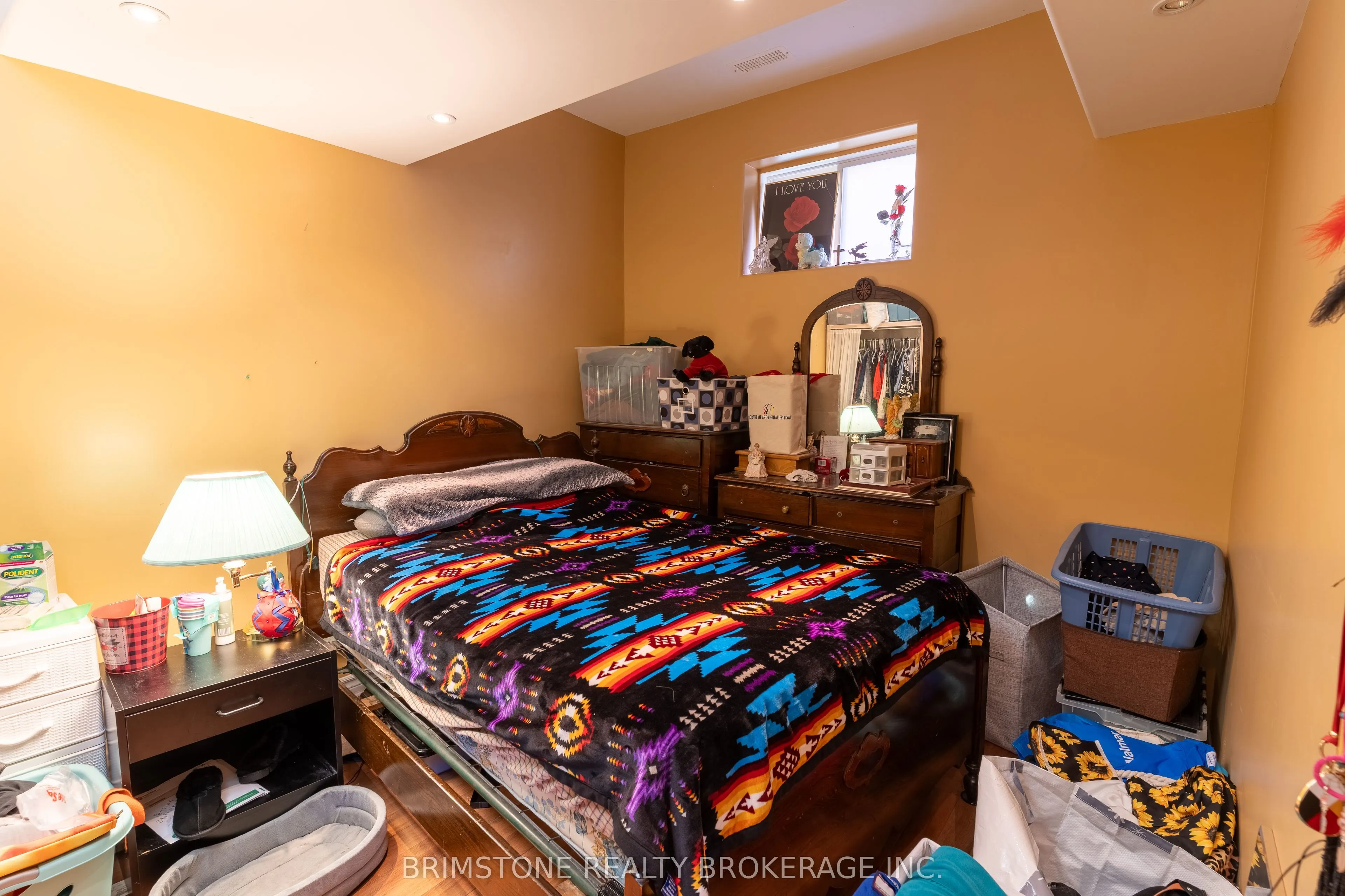 6 Silvercreek Crescent