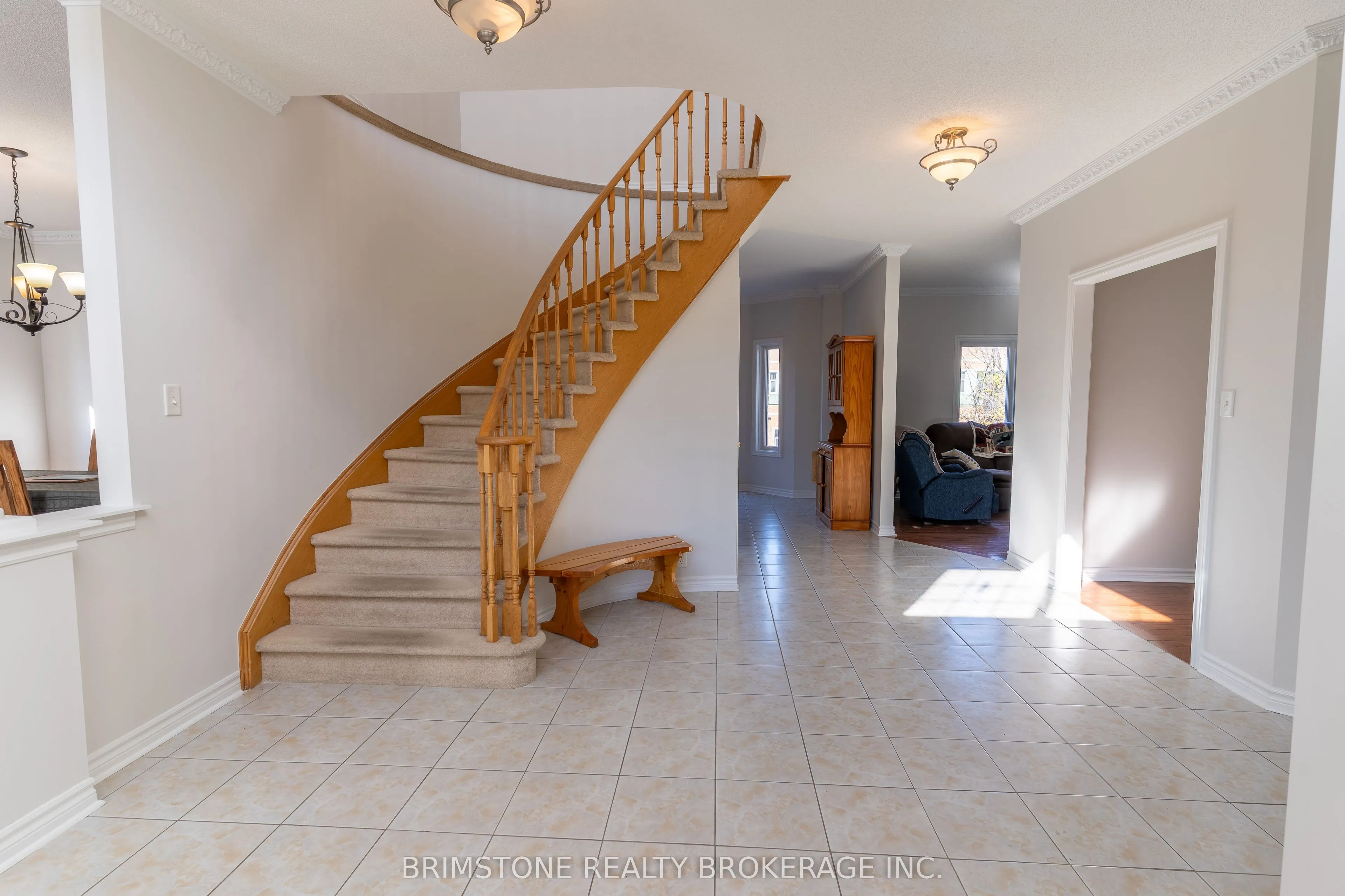 6 Silvercreek Crescent