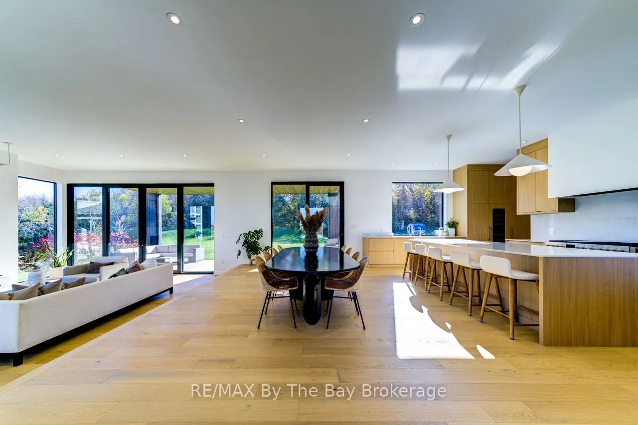 18 Raintree Court