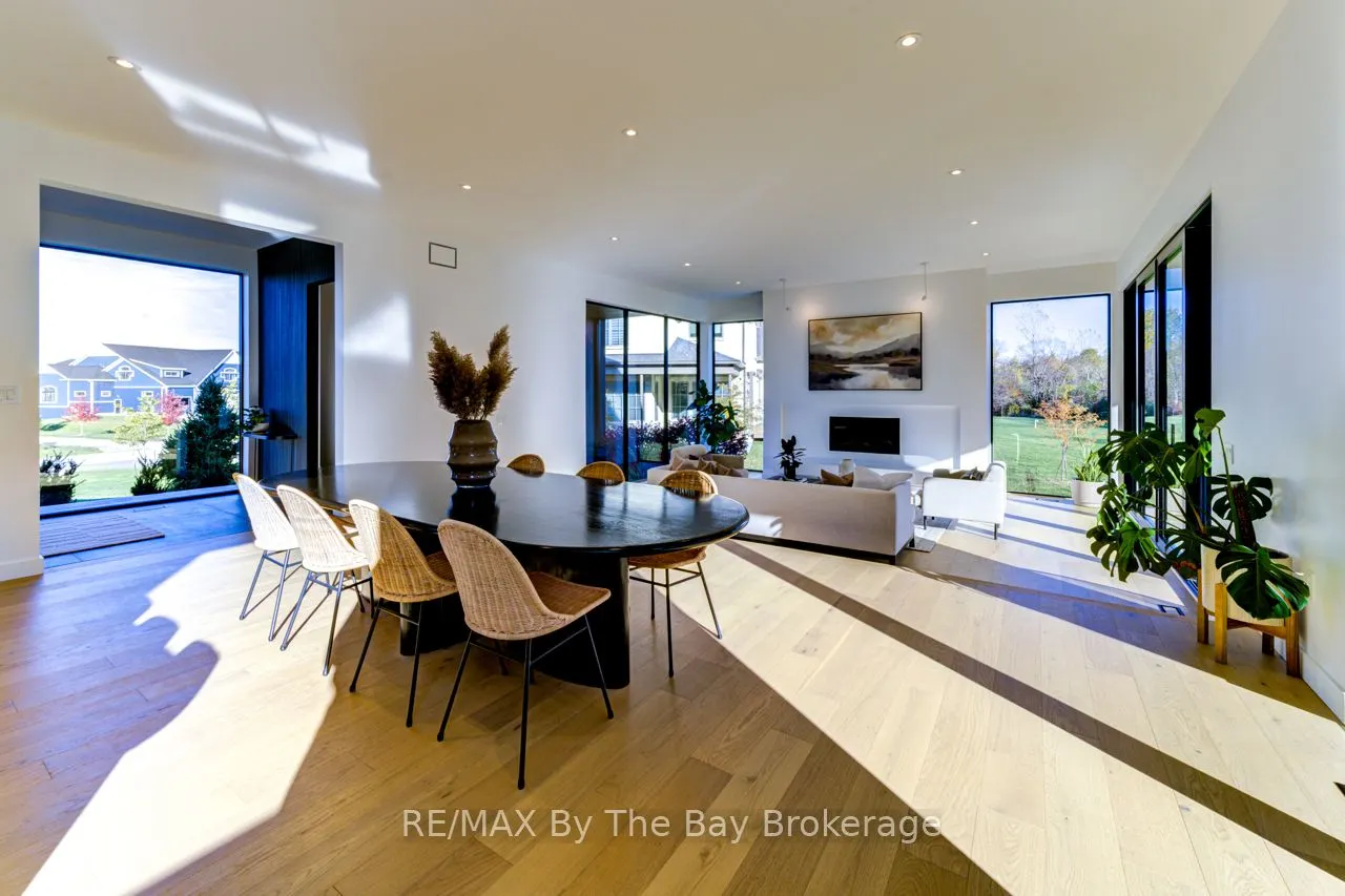 18 Raintree Court