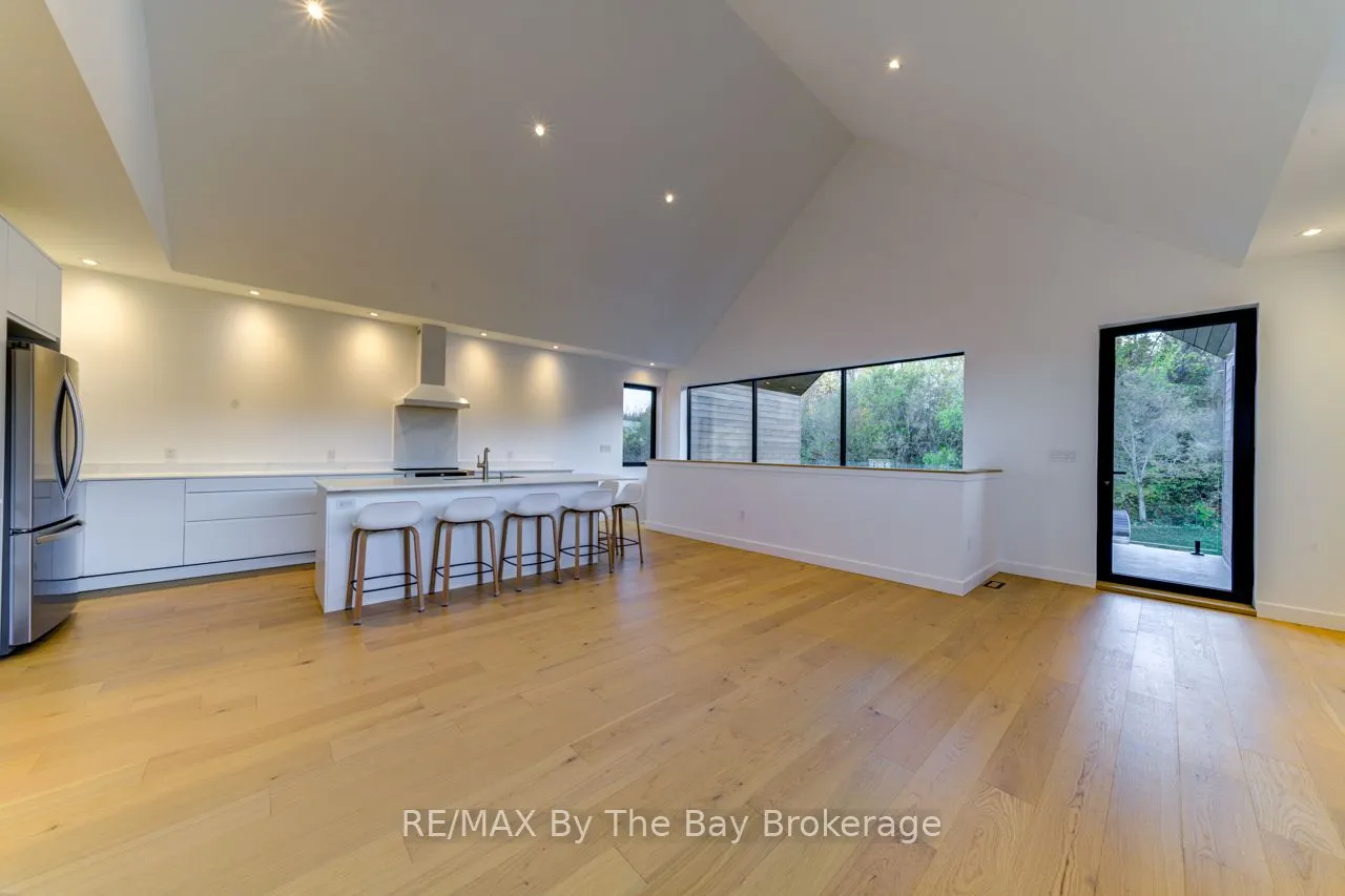 18 Raintree Court