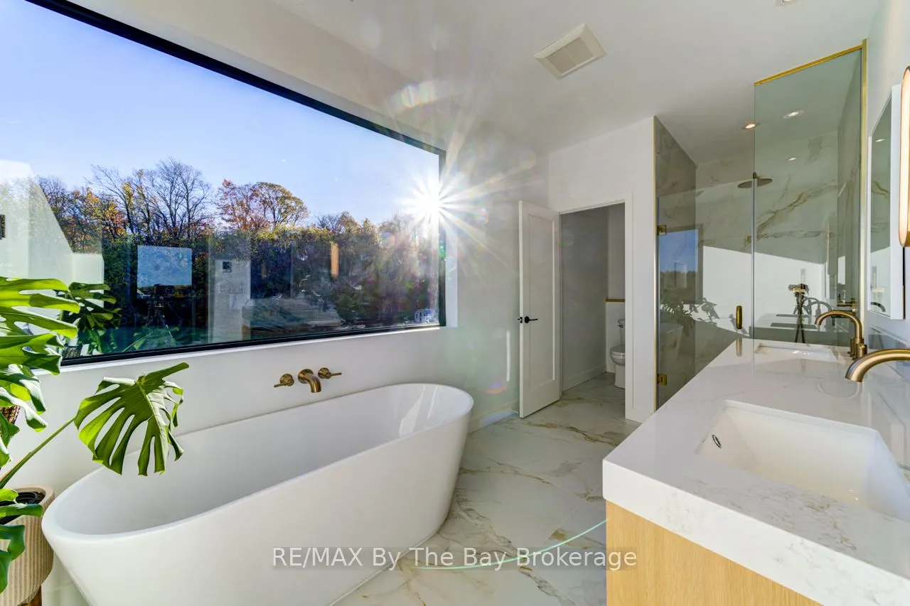18 Raintree Court