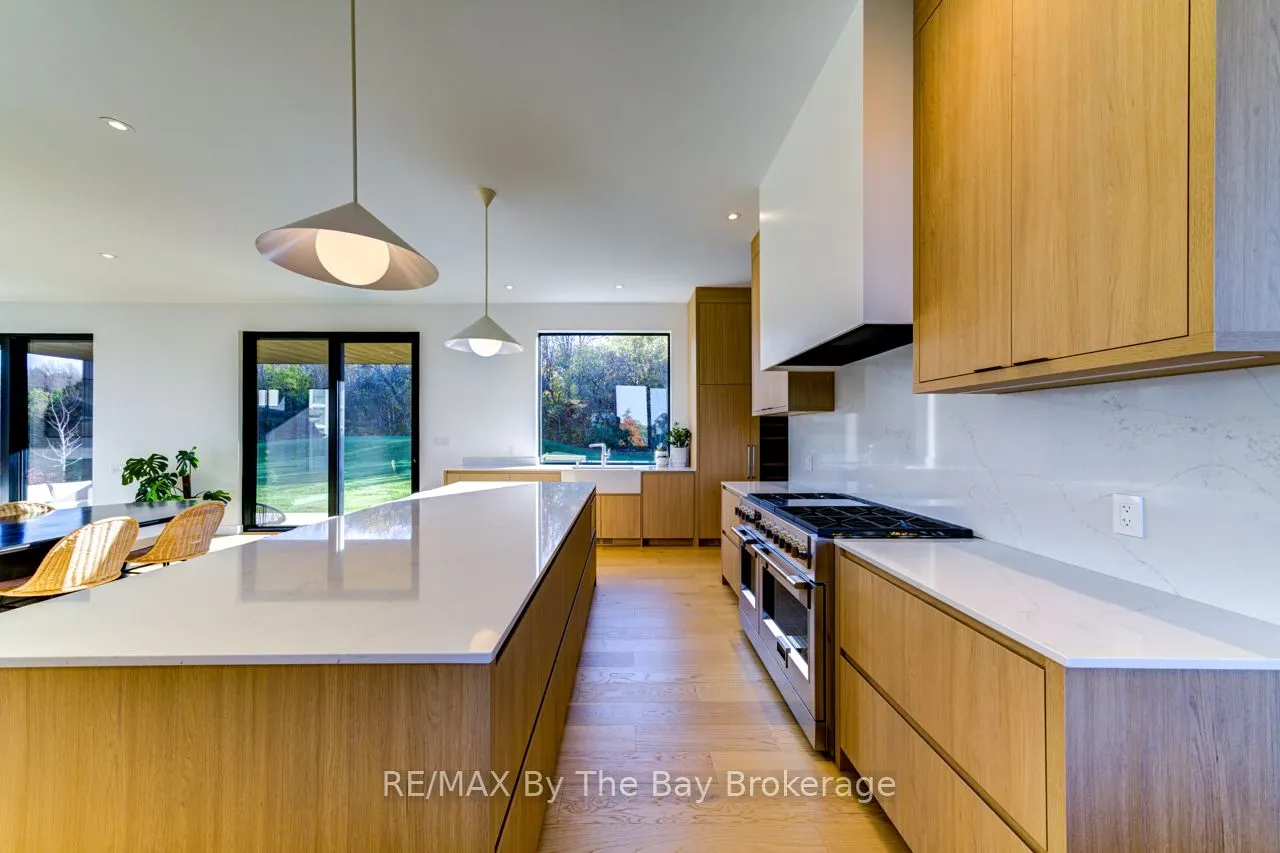 18 Raintree Court