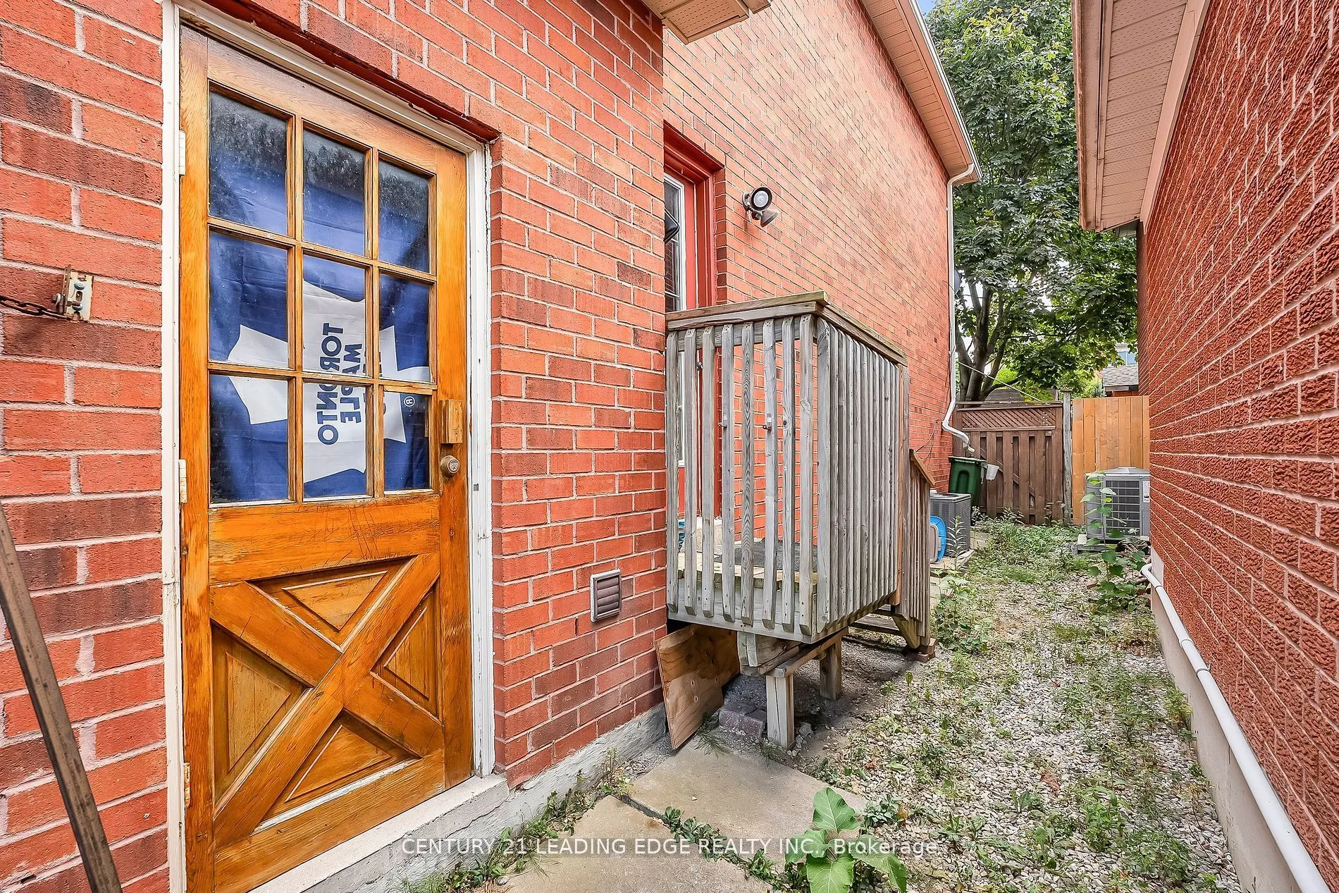 21 Brushwood Crescent