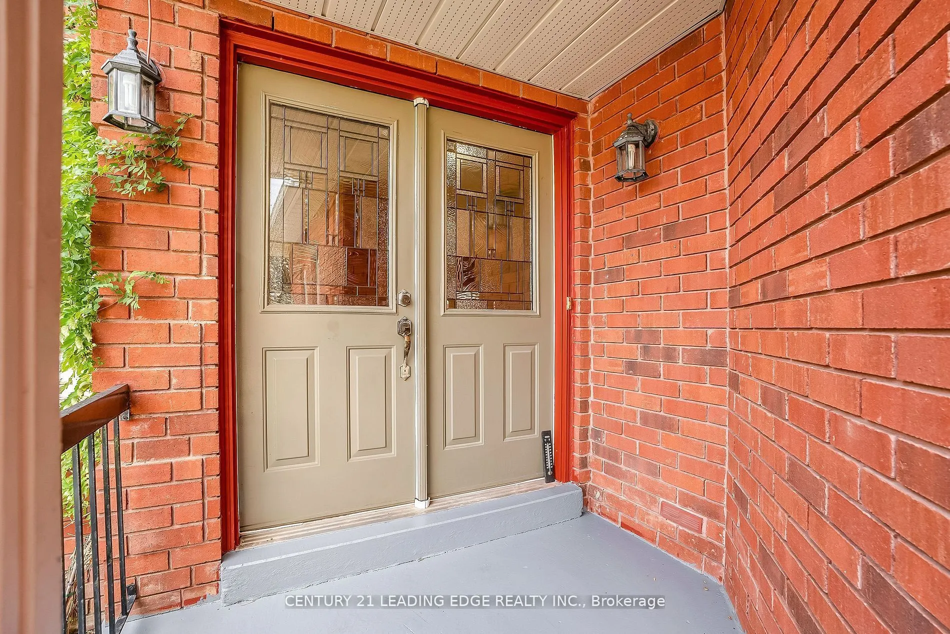 21 Brushwood Crescent