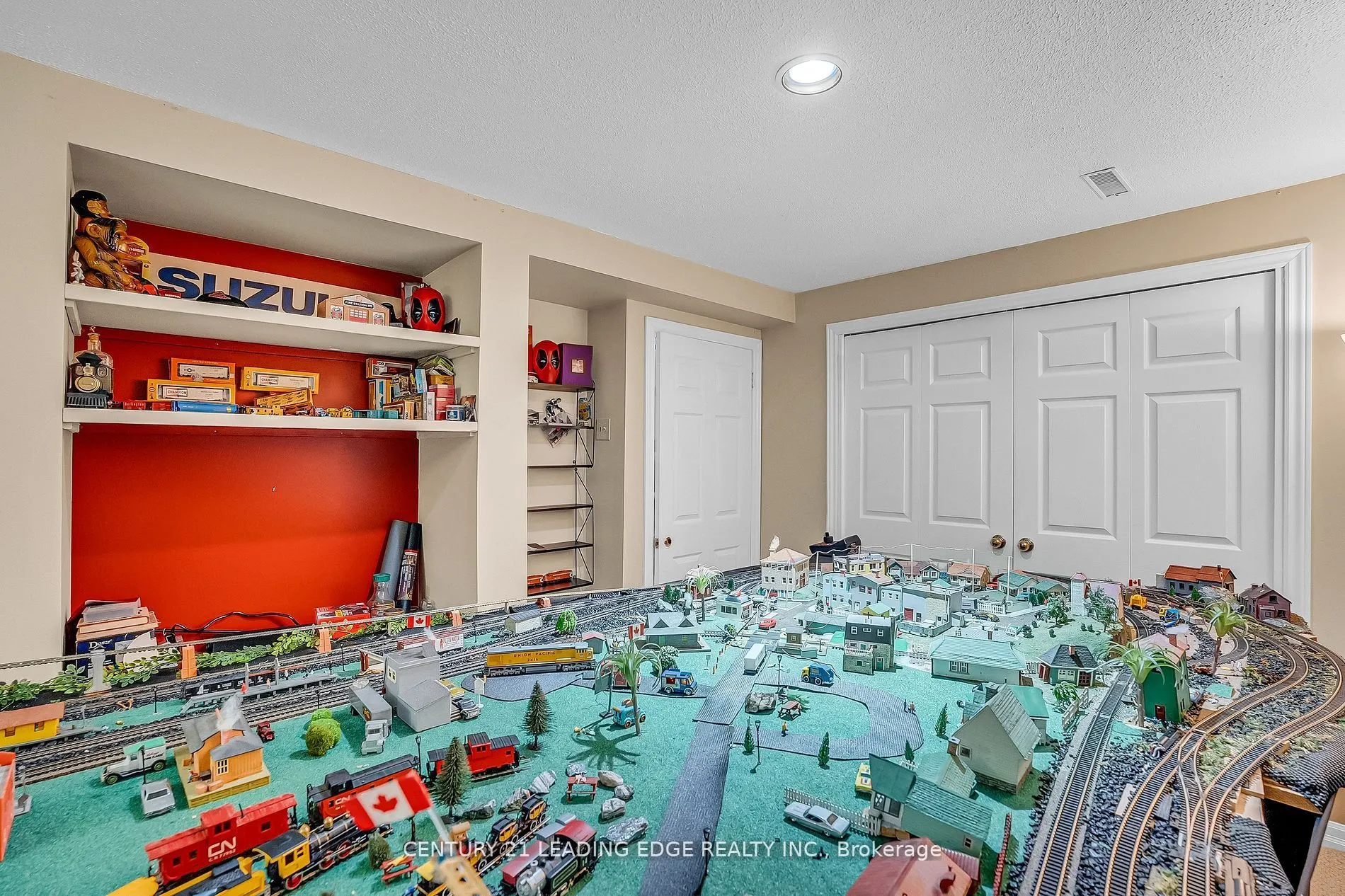 21 Brushwood Crescent