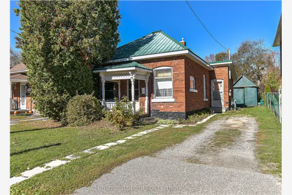 136 Coldwater Road W