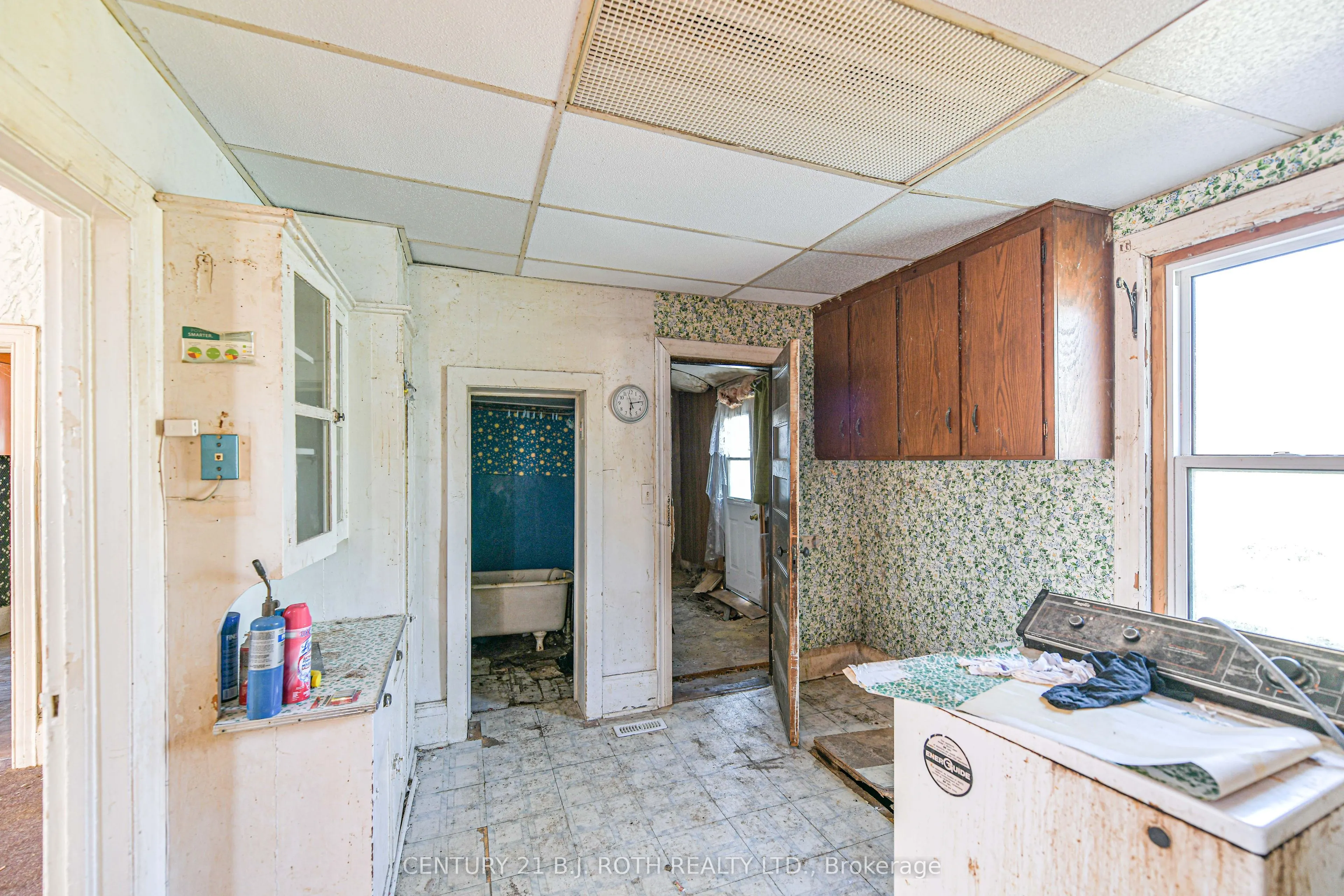 136 Coldwater Road W