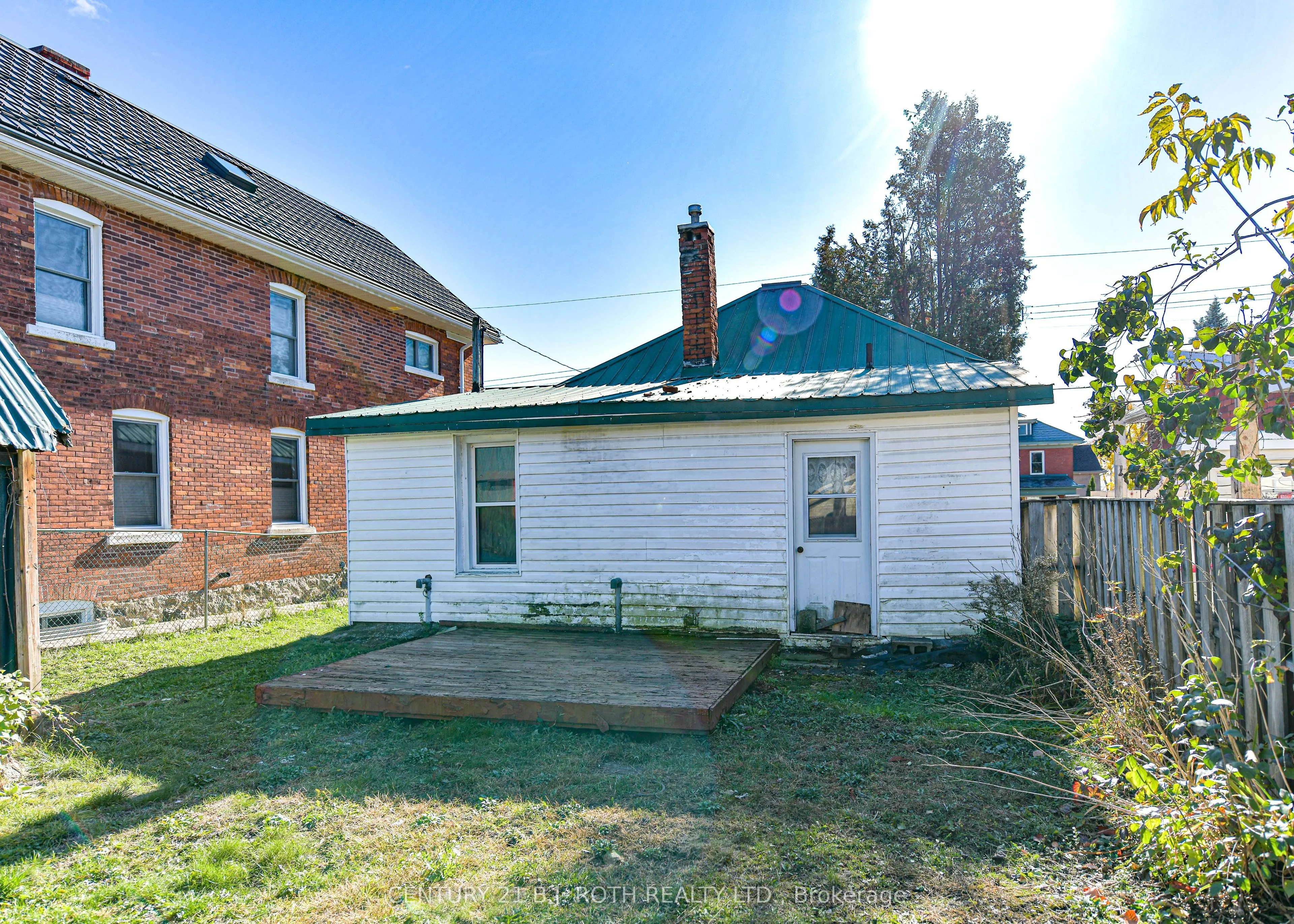 136 Coldwater Road W