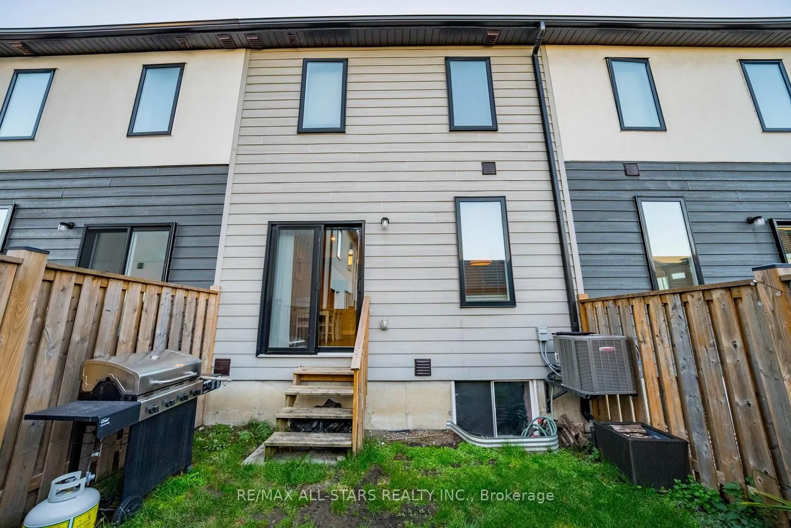 5 Stonehart Lane, #20