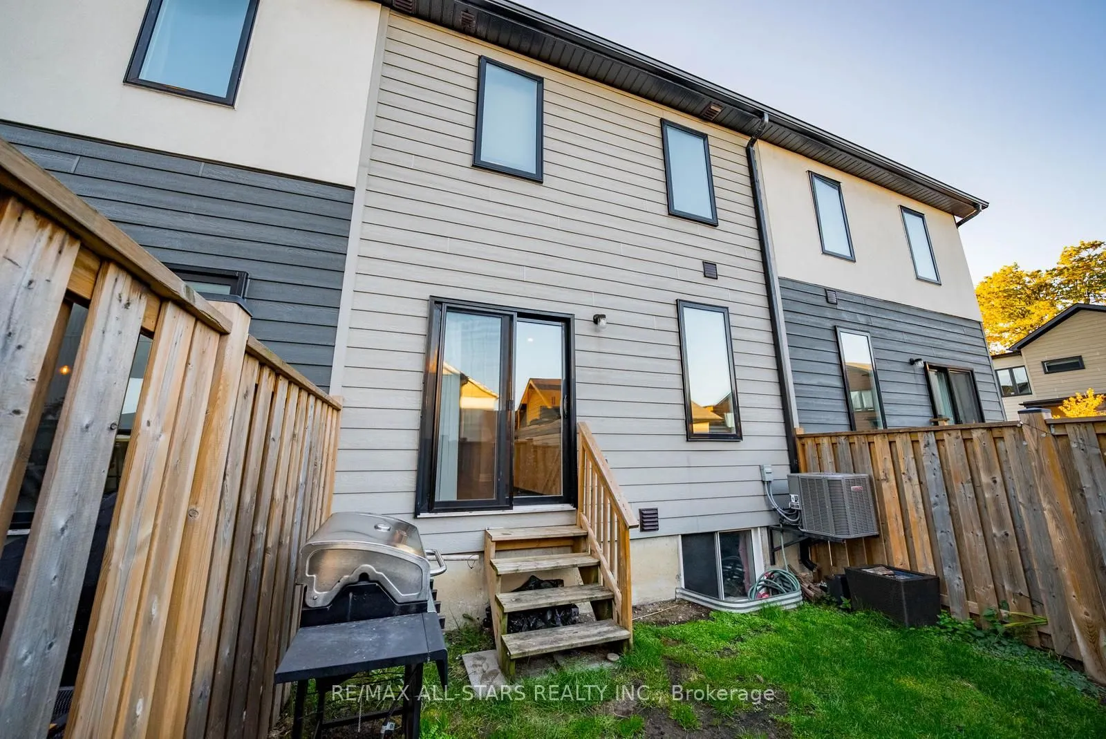 5 Stonehart Lane, #20